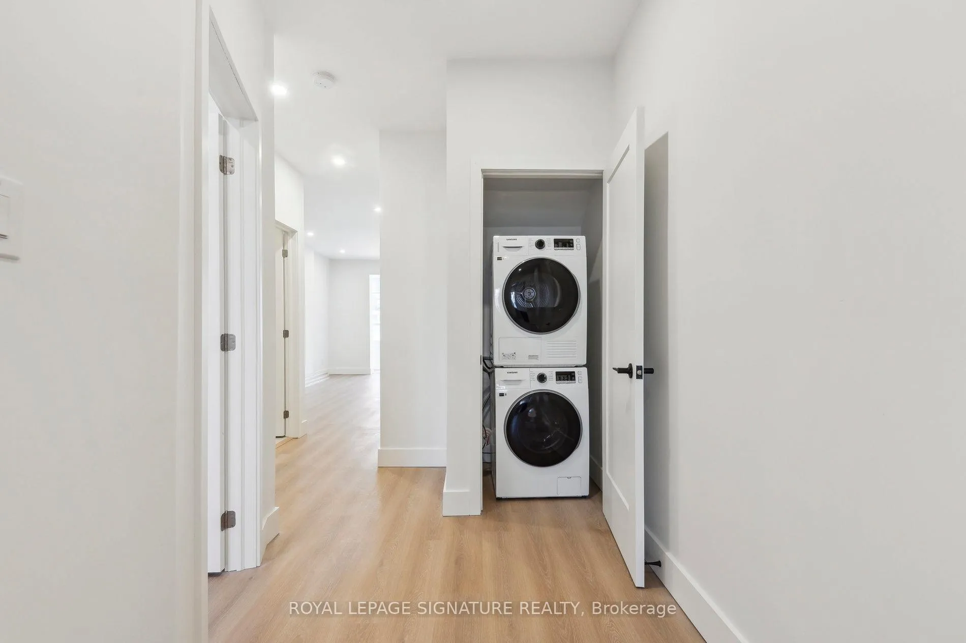 Photo 12 of 176 Gillard Avenue, Toronto, Greenwood-Coxwell — HOMEH