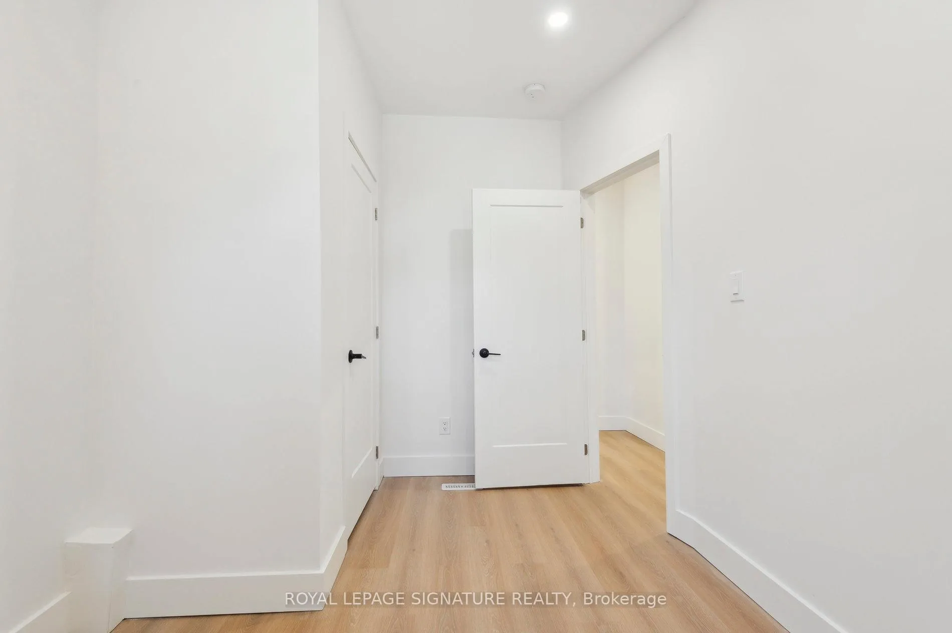 Photo 16 of 176 Gillard Avenue, Toronto, Greenwood-Coxwell — HOMEH