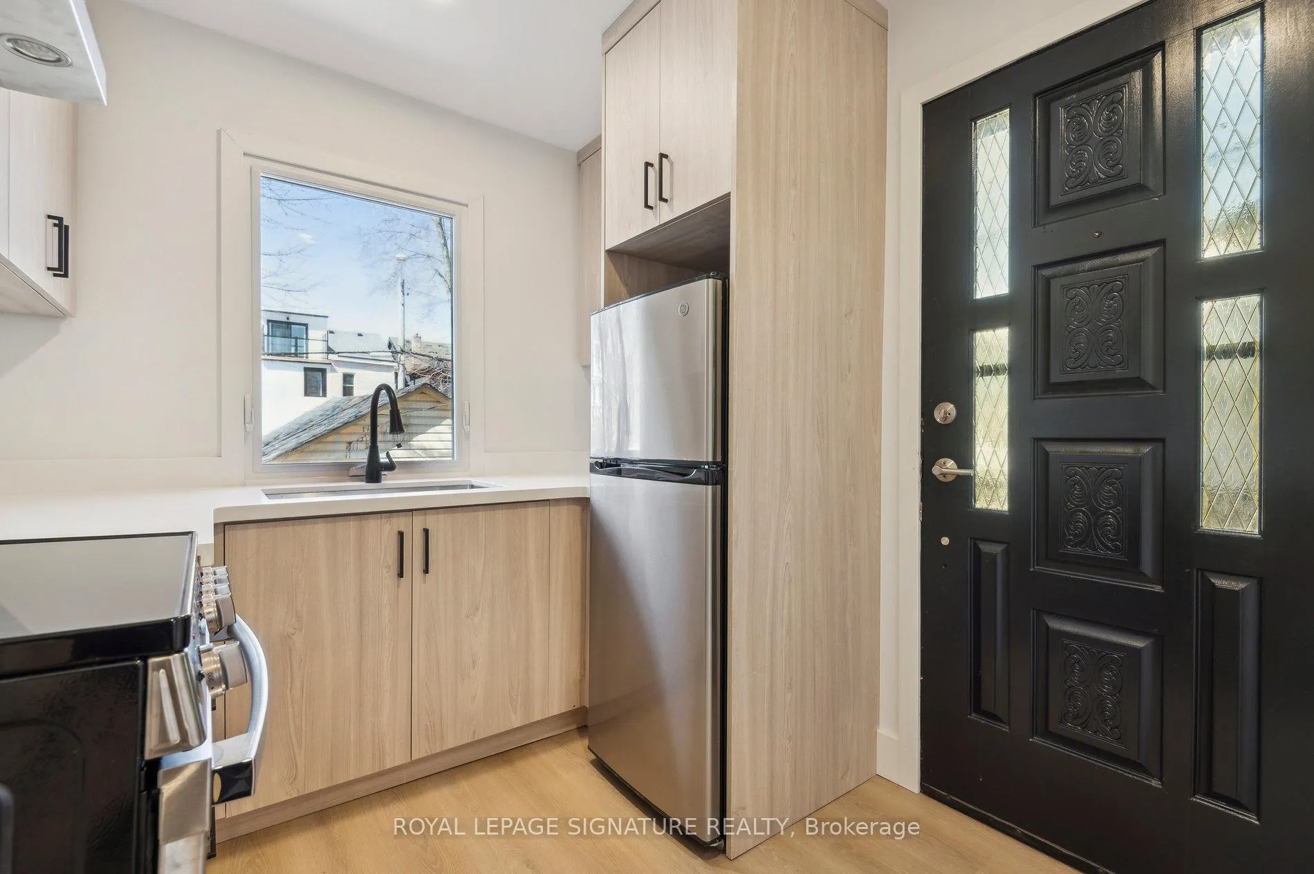 Photo 18 of 176 Gillard Avenue, Toronto, Greenwood-Coxwell — HOMEH