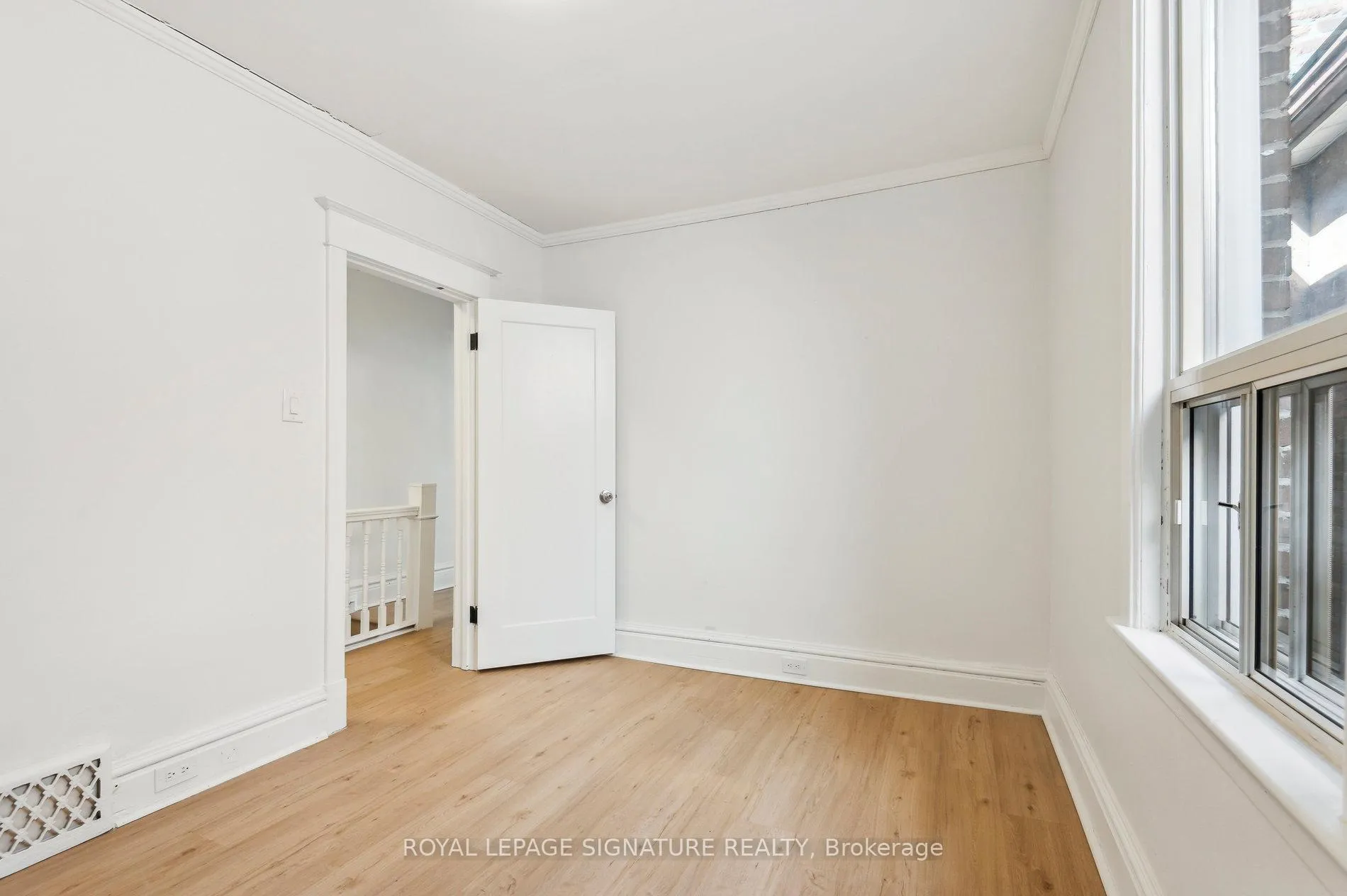 Photo 26 of 176 Gillard Avenue, Toronto, Greenwood-Coxwell — HOMEH