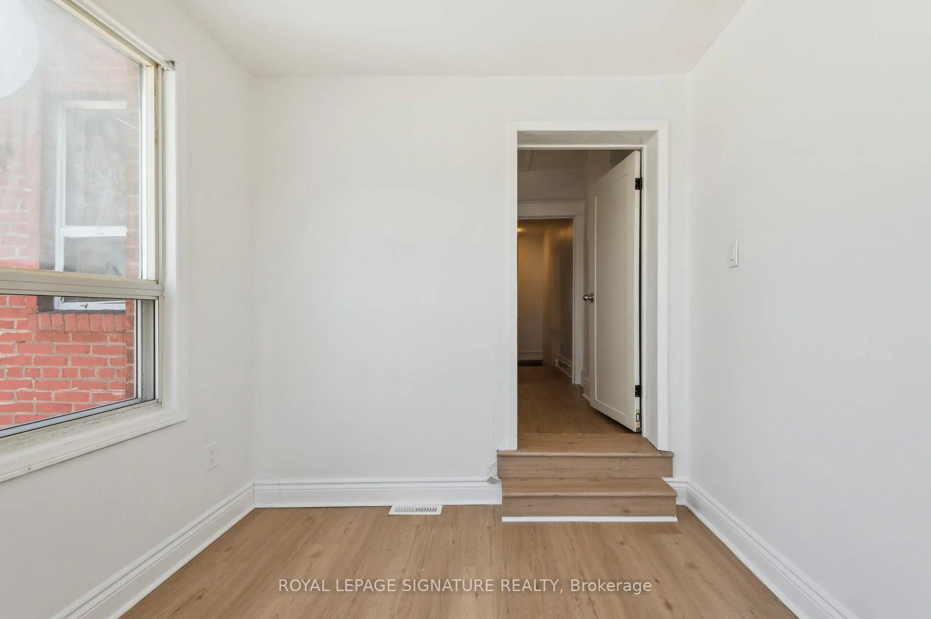 Photo 35 of 176 Gillard Avenue, Toronto, Greenwood-Coxwell — HOMEH