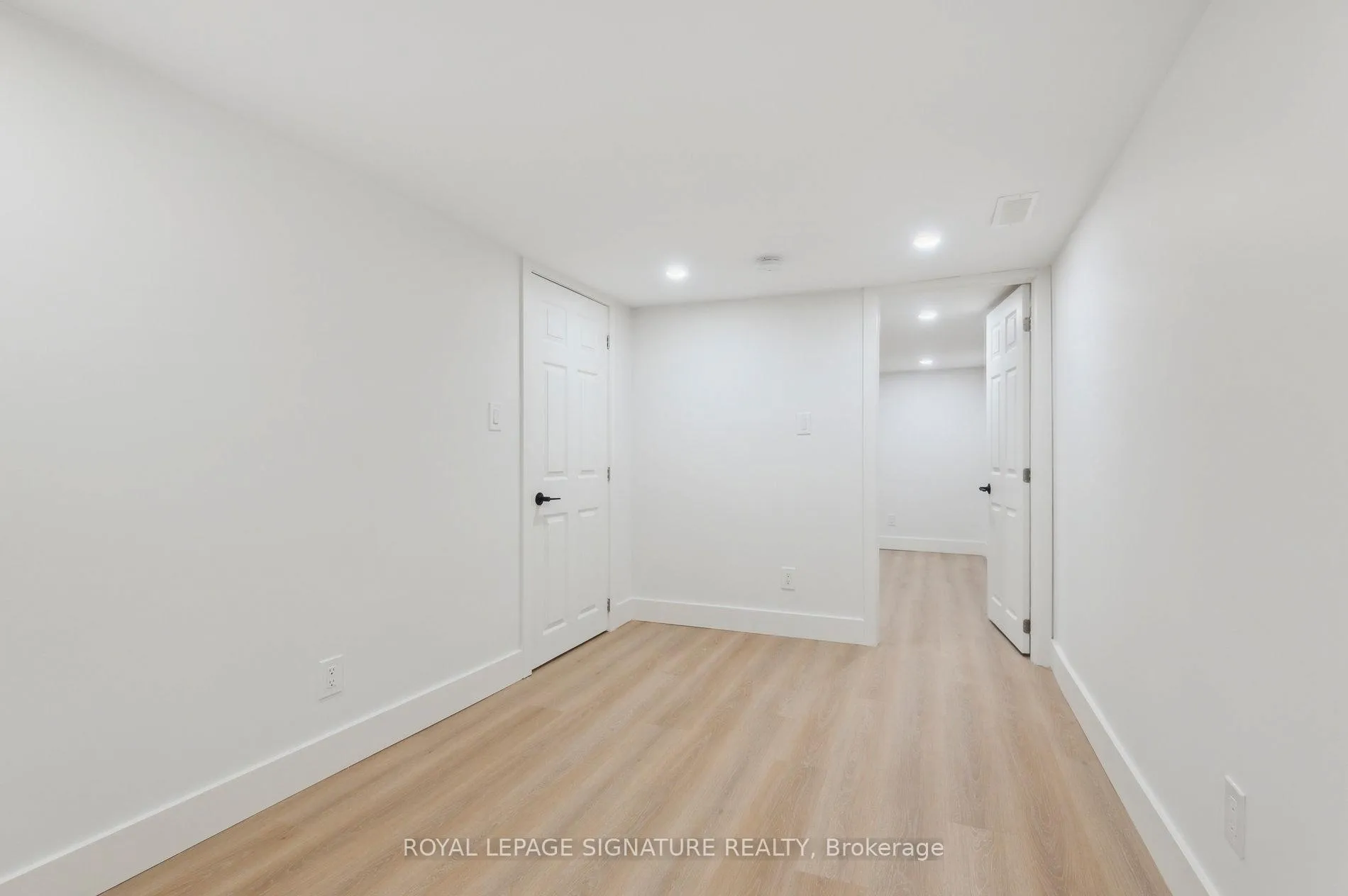 Photo 39 of 176 Gillard Avenue, Toronto, Greenwood-Coxwell — HOMEH