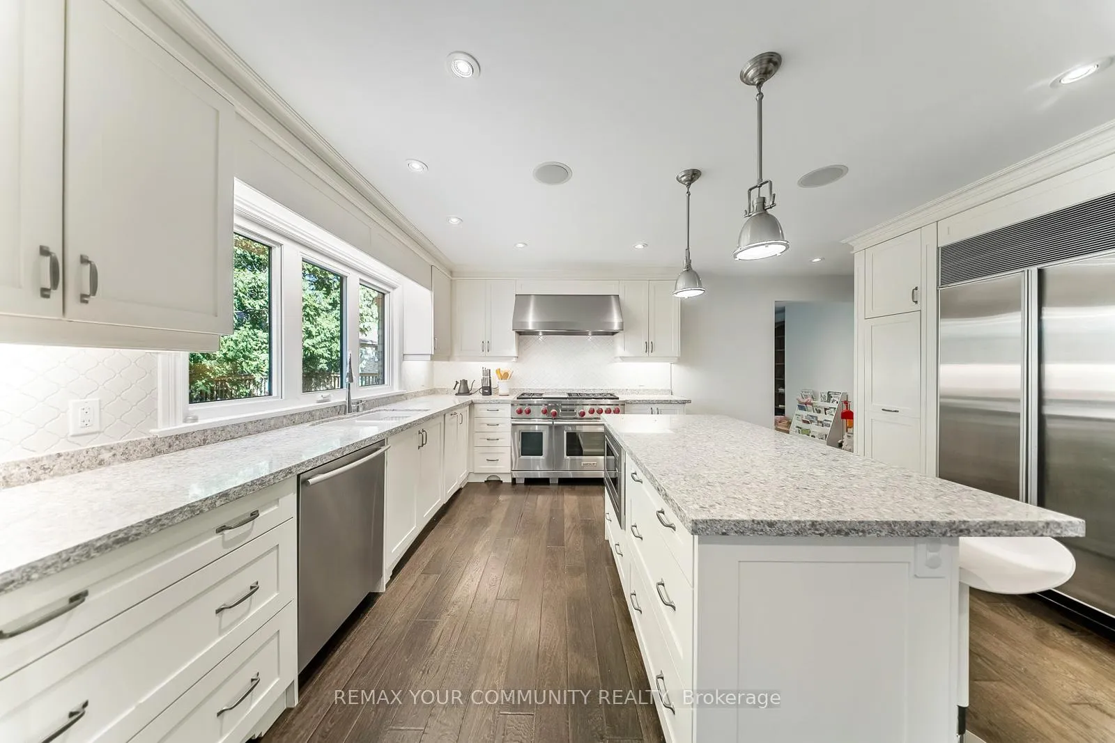 Photo 7 of 8 Spinning Wheel Court, Markham, Bayview Glen — HOMEH
