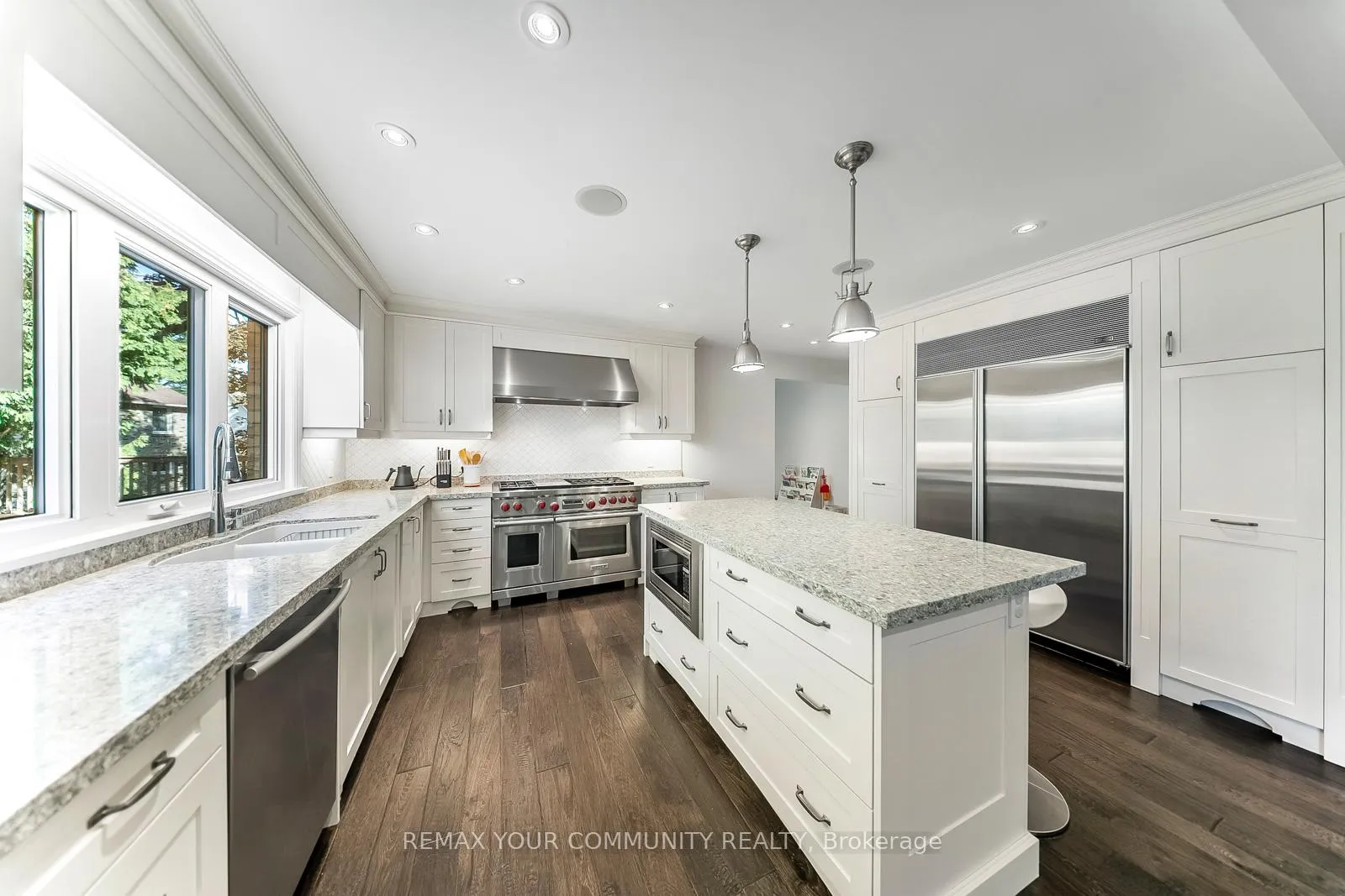 Photo 8 of 8 Spinning Wheel Court, Markham, Bayview Glen — HOMEH
