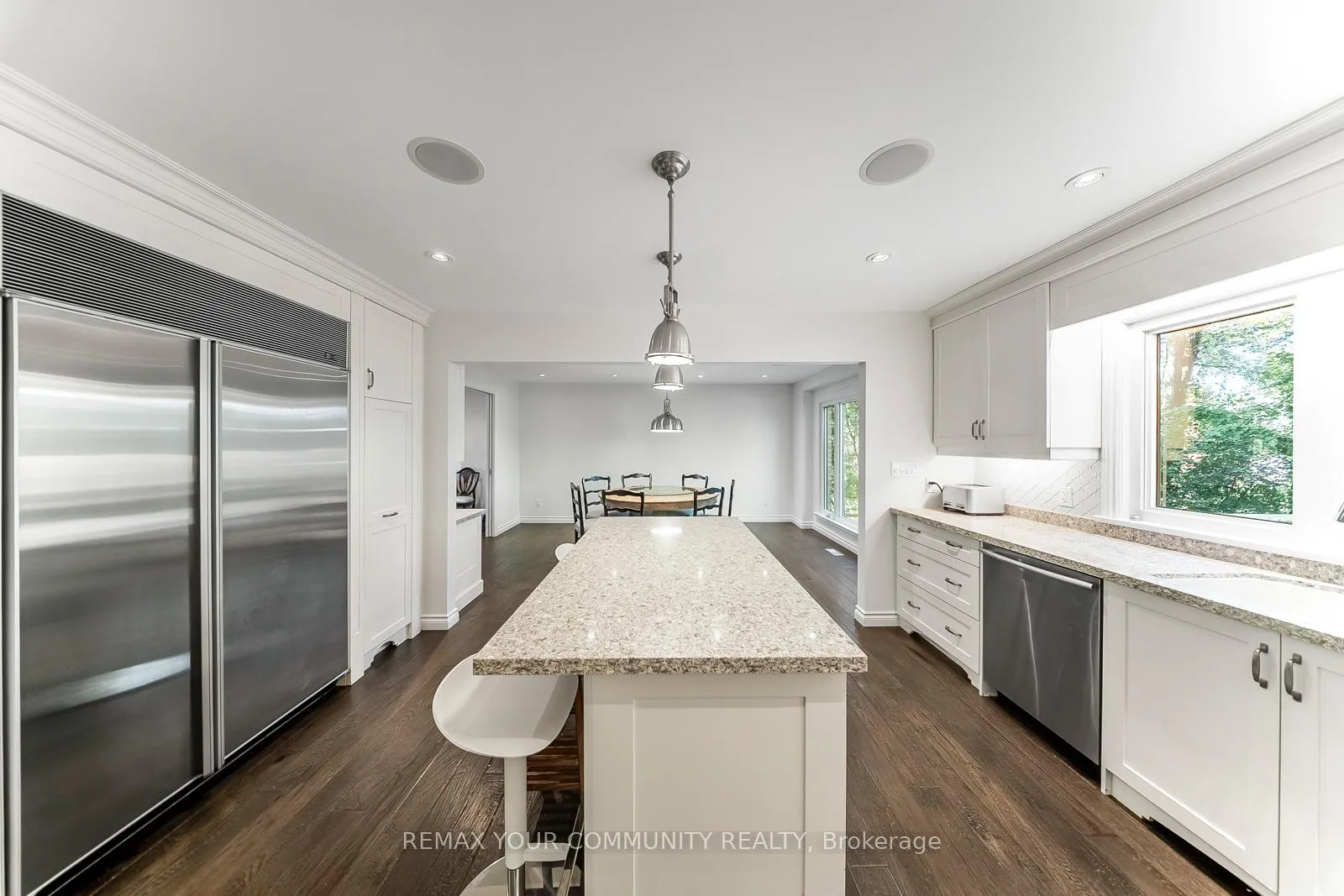 Photo 11 of 8 Spinning Wheel Court, Markham, Bayview Glen — HOMEH