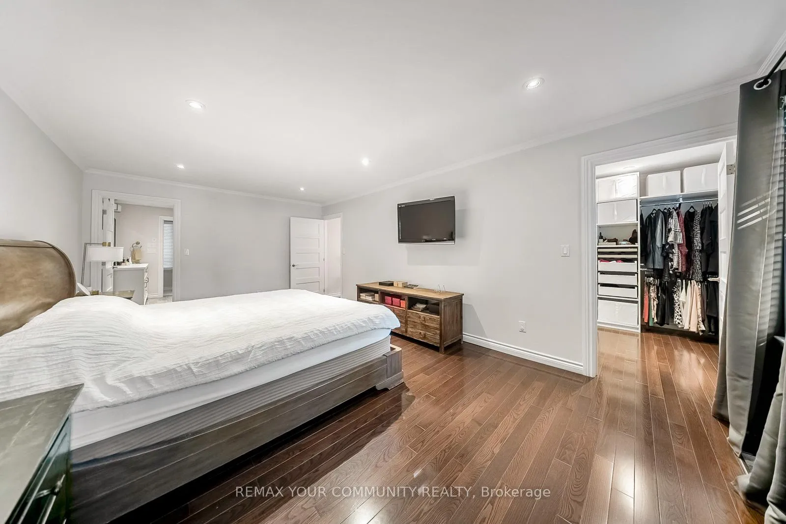 Photo 25 of 8 Spinning Wheel Court, Markham, Bayview Glen — HOMEH