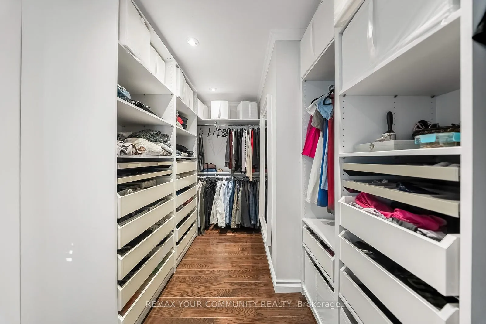 Photo 27 of 8 Spinning Wheel Court, Markham, Bayview Glen — HOMEH