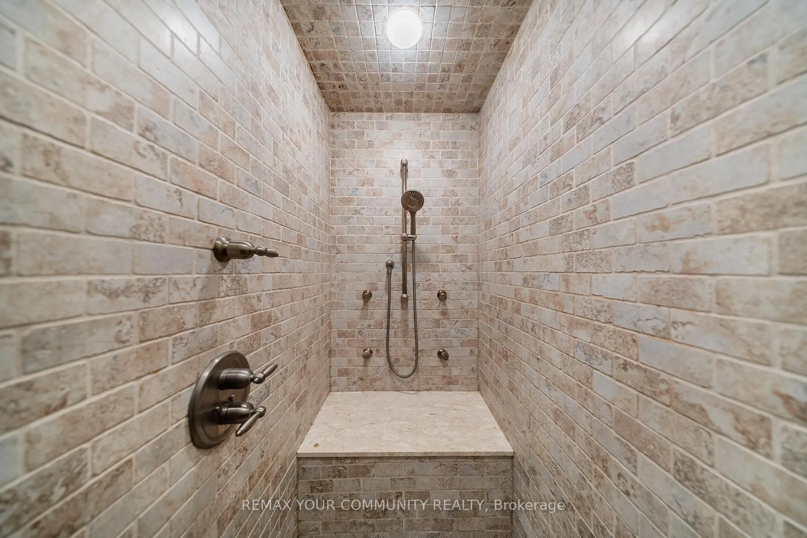 Photo 30 of 8 Spinning Wheel Court, Markham, Bayview Glen — HOMEH