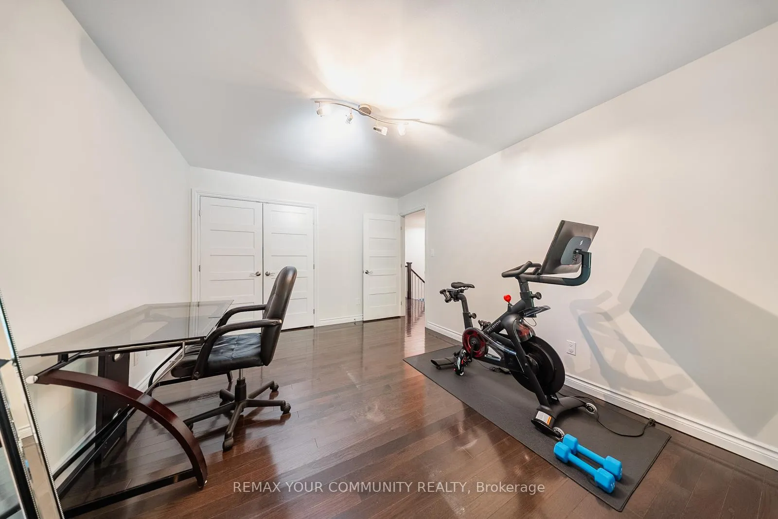Photo 33 of 8 Spinning Wheel Court, Markham, Bayview Glen — HOMEH