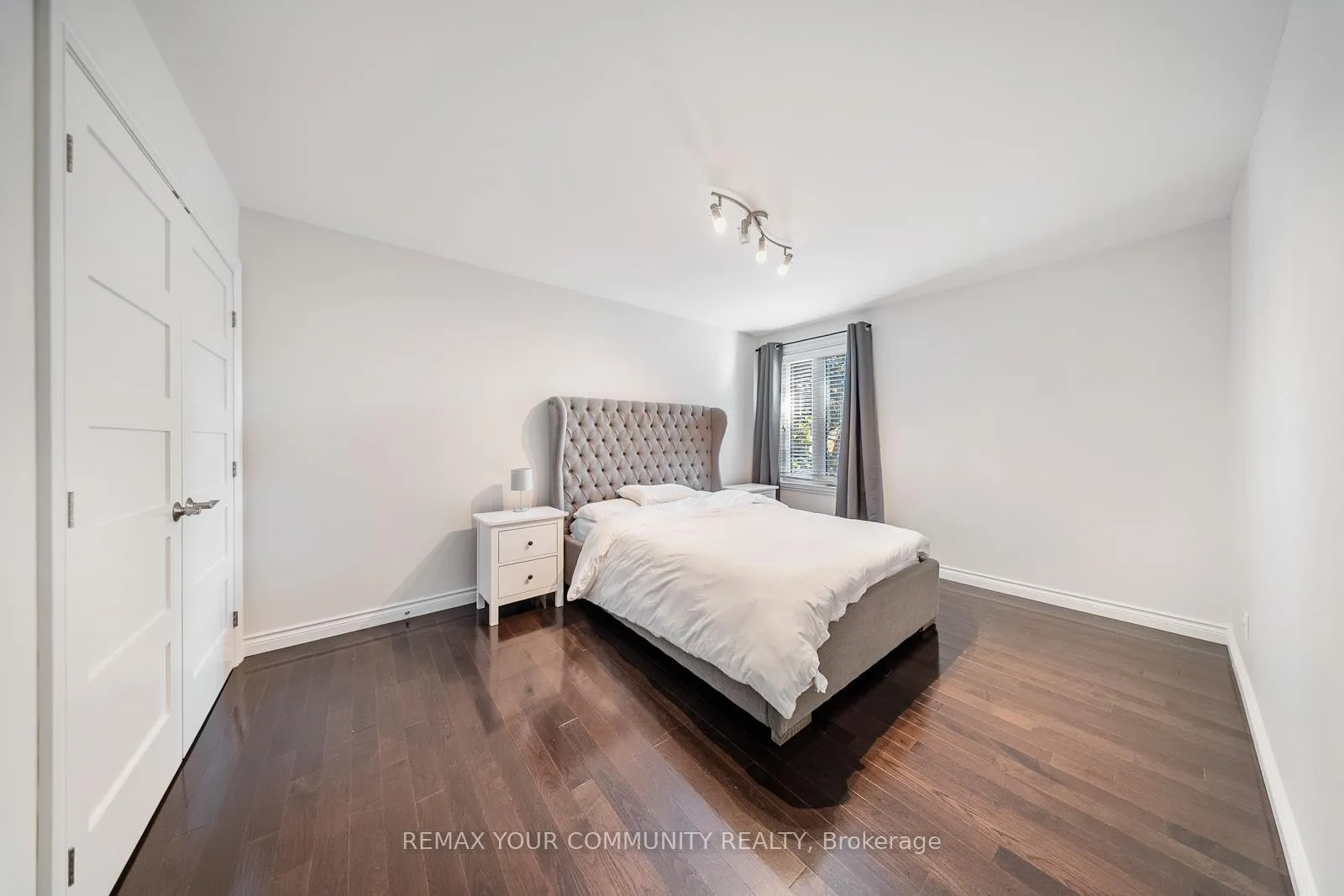 Photo 34 of 8 Spinning Wheel Court, Markham, Bayview Glen — HOMEH