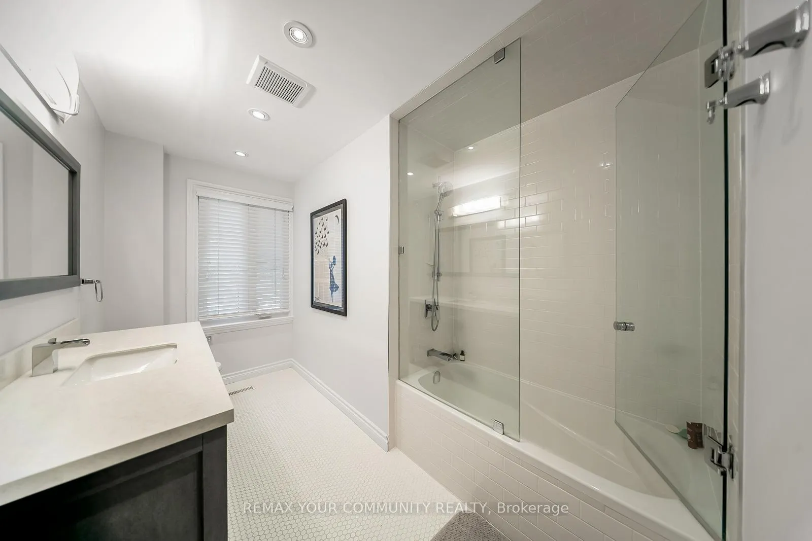 Photo 36 of 8 Spinning Wheel Court, Markham, Bayview Glen — HOMEH