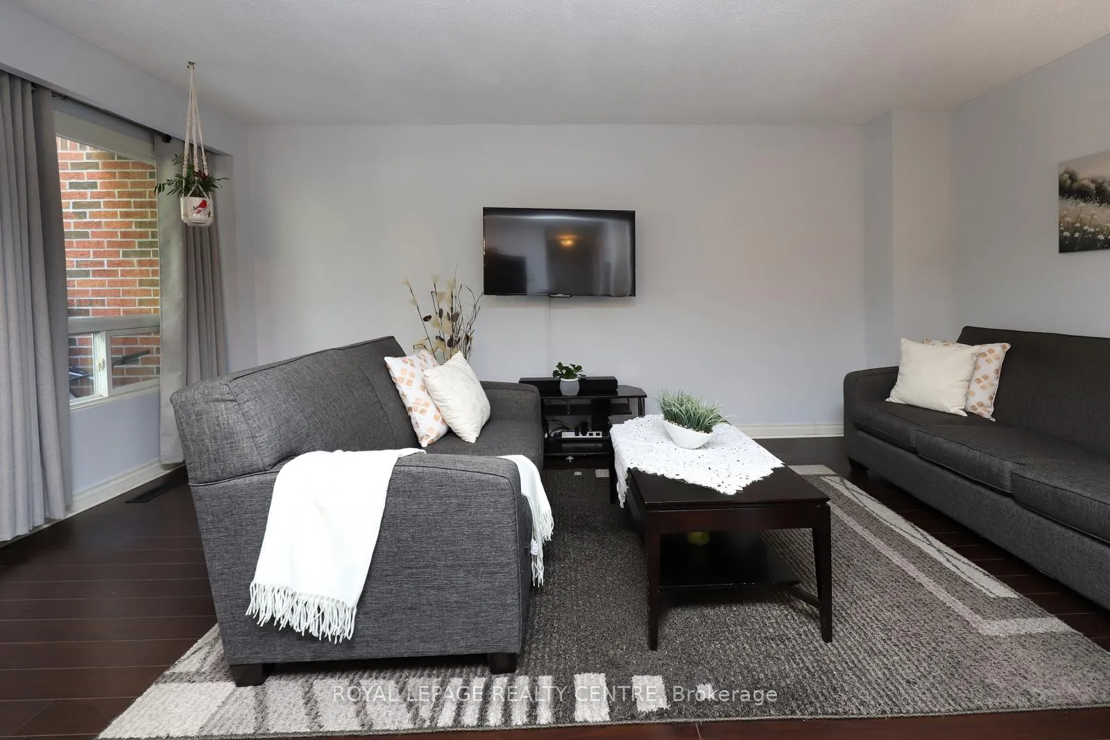 Photo 12 of Unit 11, 444 Silverstone Drive, Etobicoke, West Humber-Clairville — HOMEH