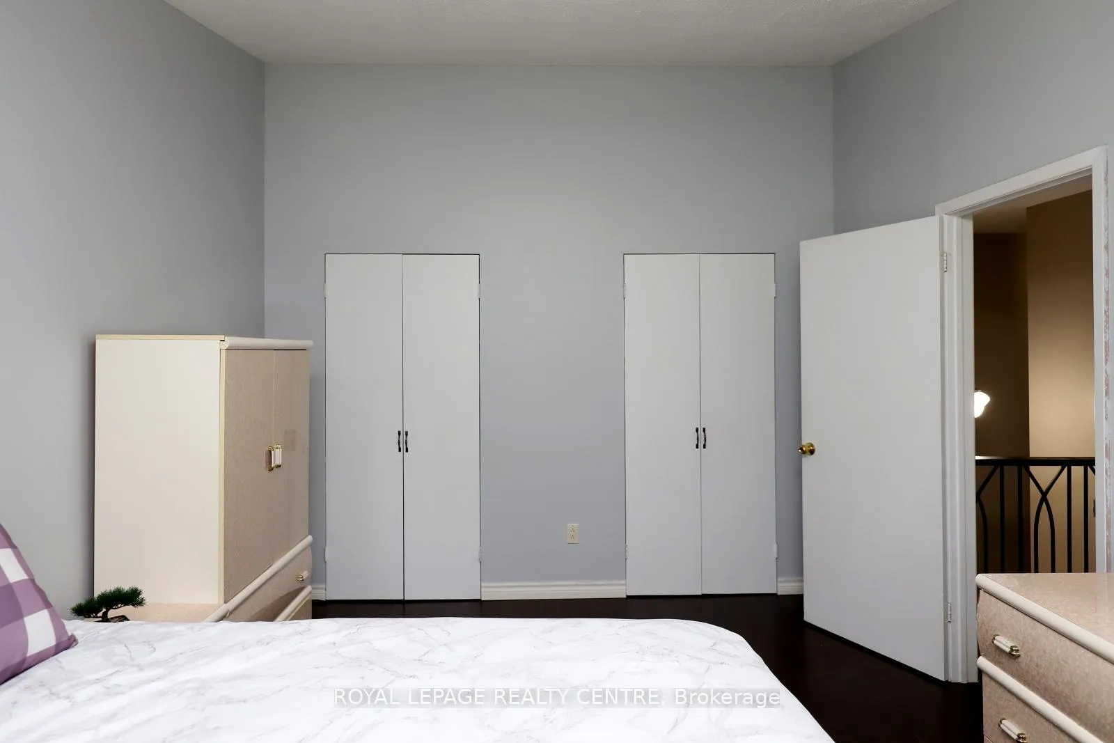 Photo 15 of Unit 11, 444 Silverstone Drive, Etobicoke, West Humber-Clairville — HOMEH