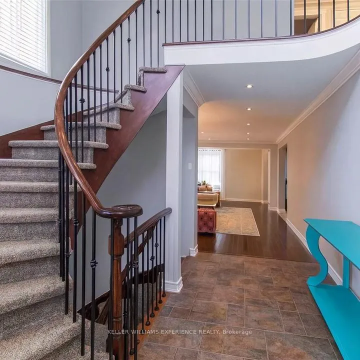 Photo 2 of Unit Upper, 22 Grand Forest Drive, Barrie, Bayshore — HOMEH