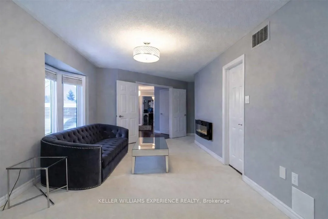 Photo 11 of Unit Upper, 22 Grand Forest Drive, Barrie, Bayshore — HOMEH