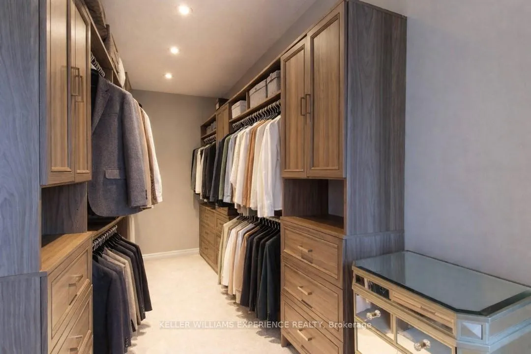 Photo 12 of Unit Upper, 22 Grand Forest Drive, Barrie, Bayshore — HOMEH