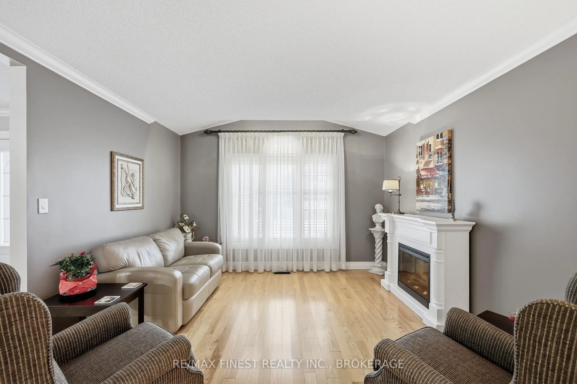 Photo 11 of 855 Marsh Crescent, Kingston, North of Taylor-Kidd Blvd — HOMEH