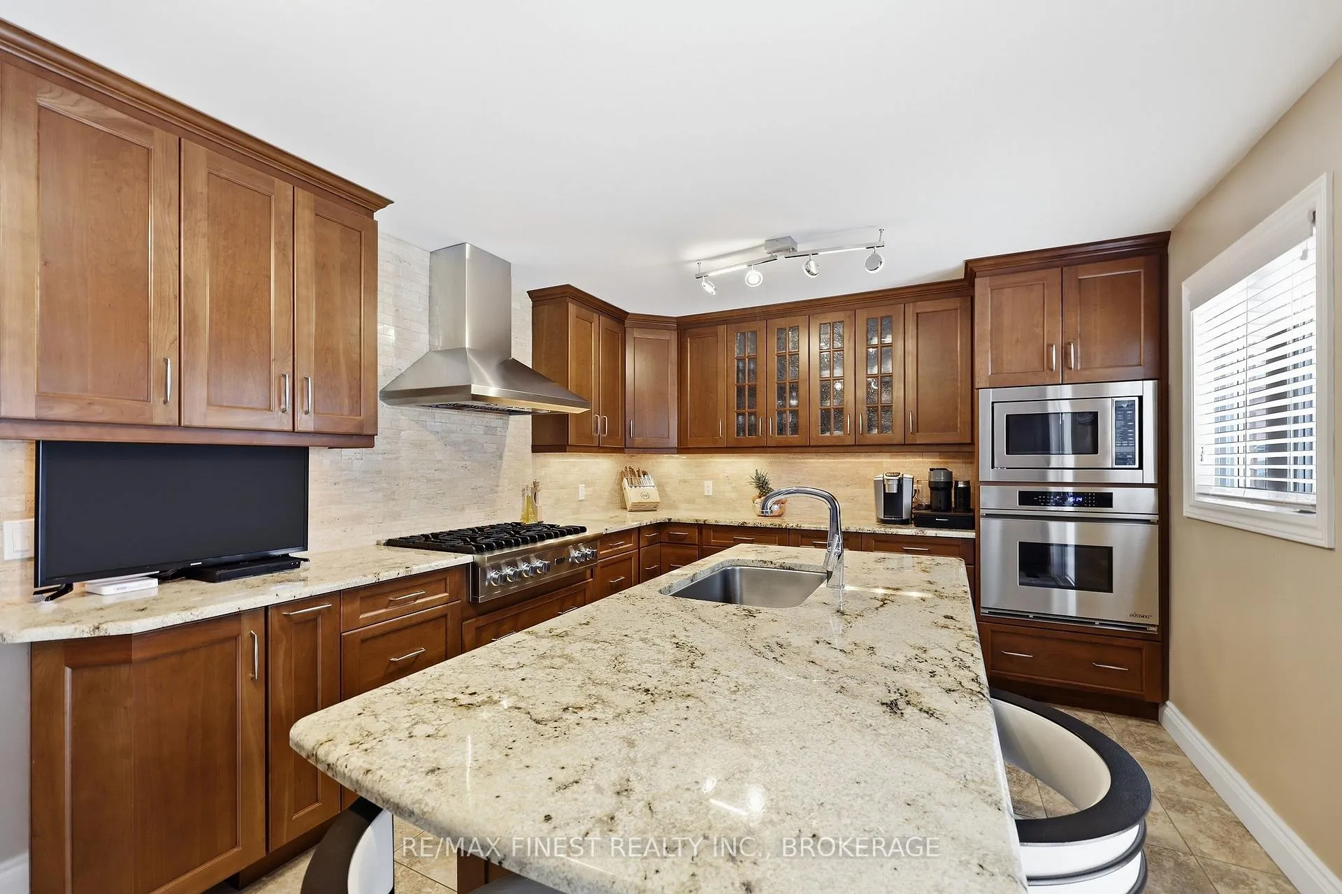 Photo 15 of 855 Marsh Crescent, Kingston, North of Taylor-Kidd Blvd — HOMEH