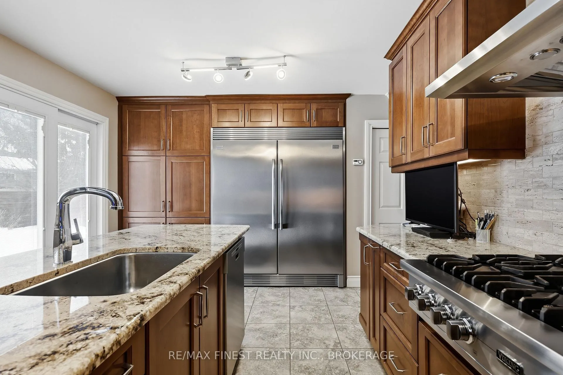 Photo 17 of 855 Marsh Crescent, Kingston, North of Taylor-Kidd Blvd — HOMEH