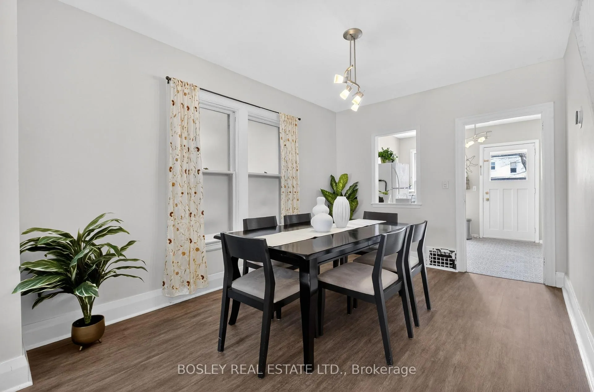 Photo 5 of 51 Bastedo Avenue, Toronto, Woodbine Corridor — HOMEH