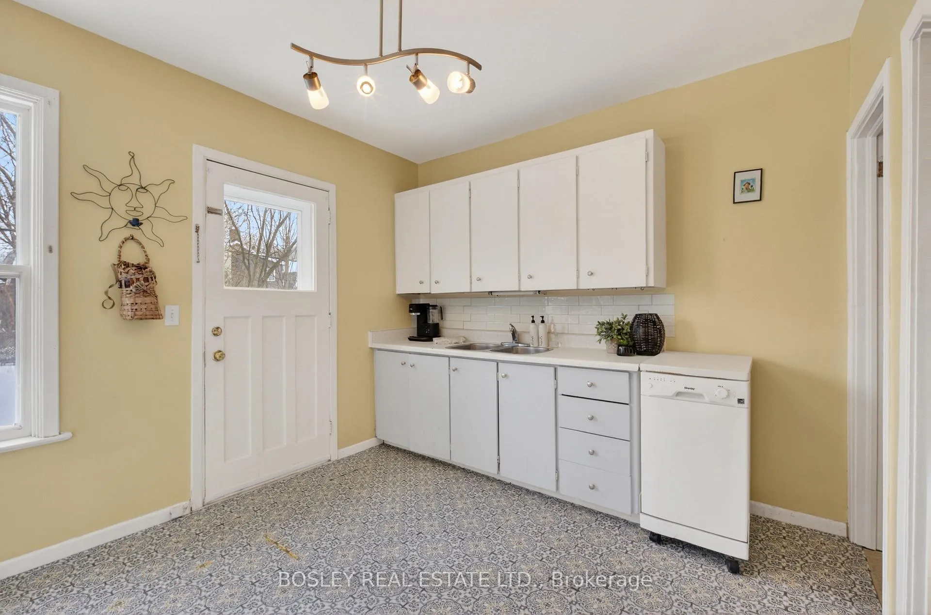 Photo 7 of 51 Bastedo Avenue, Toronto, Woodbine Corridor — HOMEH
