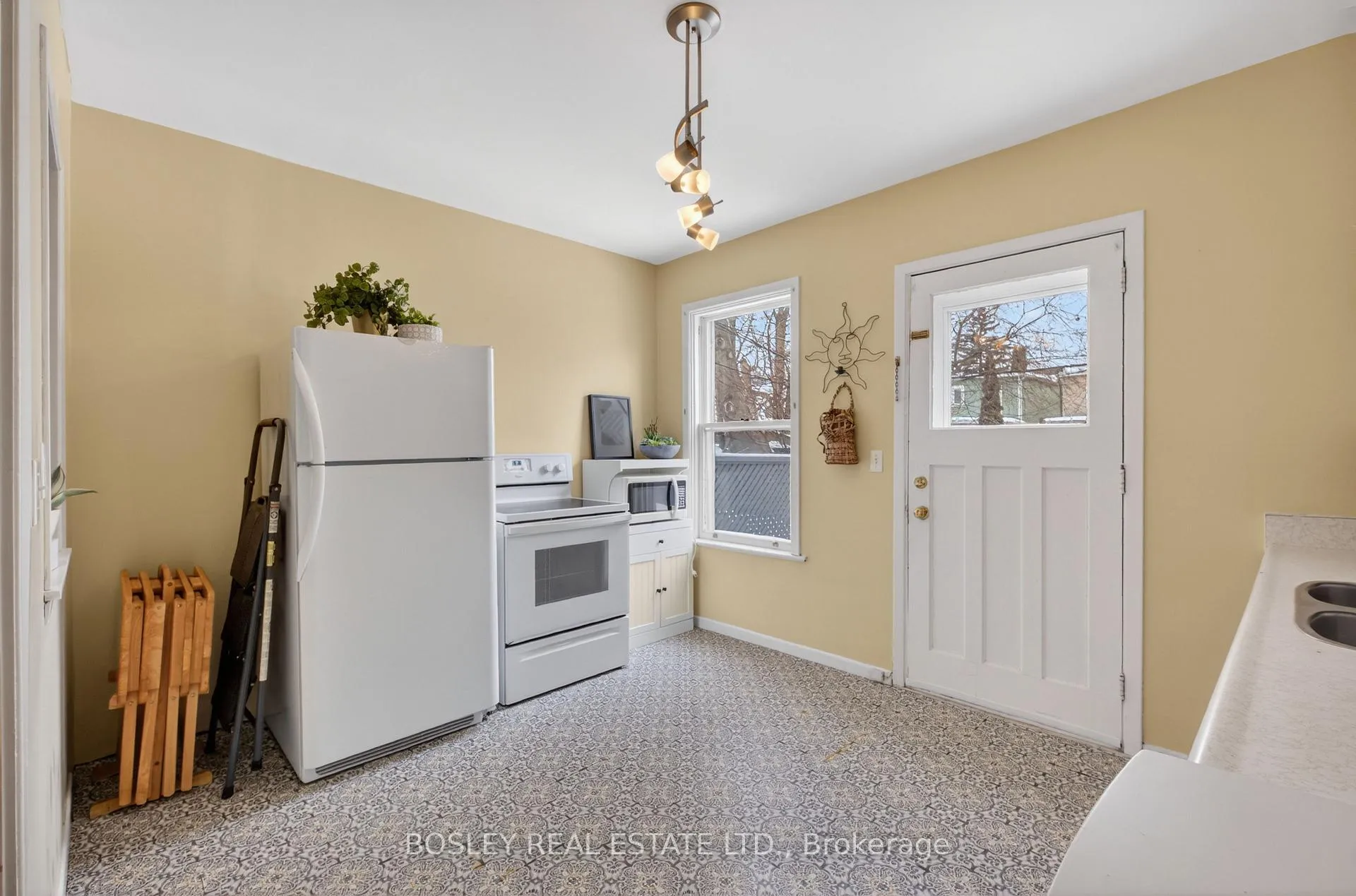 Photo 8 of 51 Bastedo Avenue, Toronto, Woodbine Corridor — HOMEH