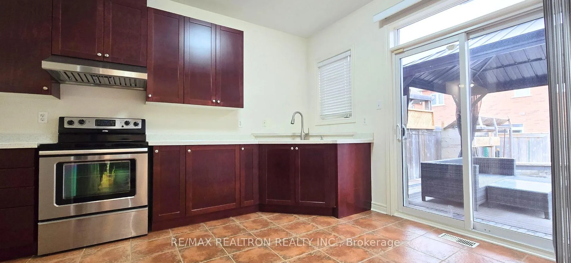Photo 7 of 25 Fitzroy Avenue, Markham, Wismer — HOMEH
