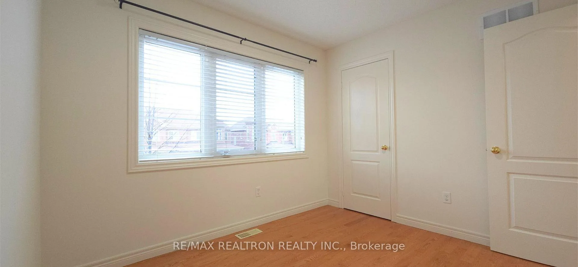 Photo 17 of 25 Fitzroy Avenue, Markham, Wismer — HOMEH