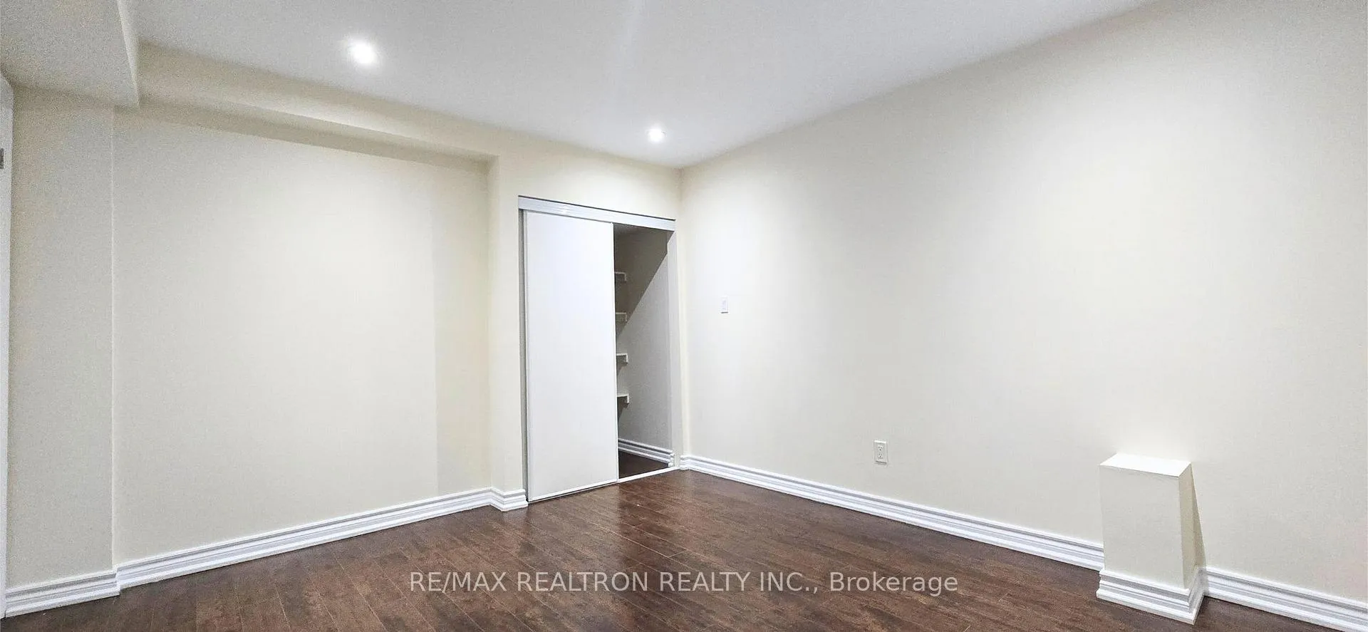 Photo 23 of 25 Fitzroy Avenue, Markham, Wismer — HOMEH