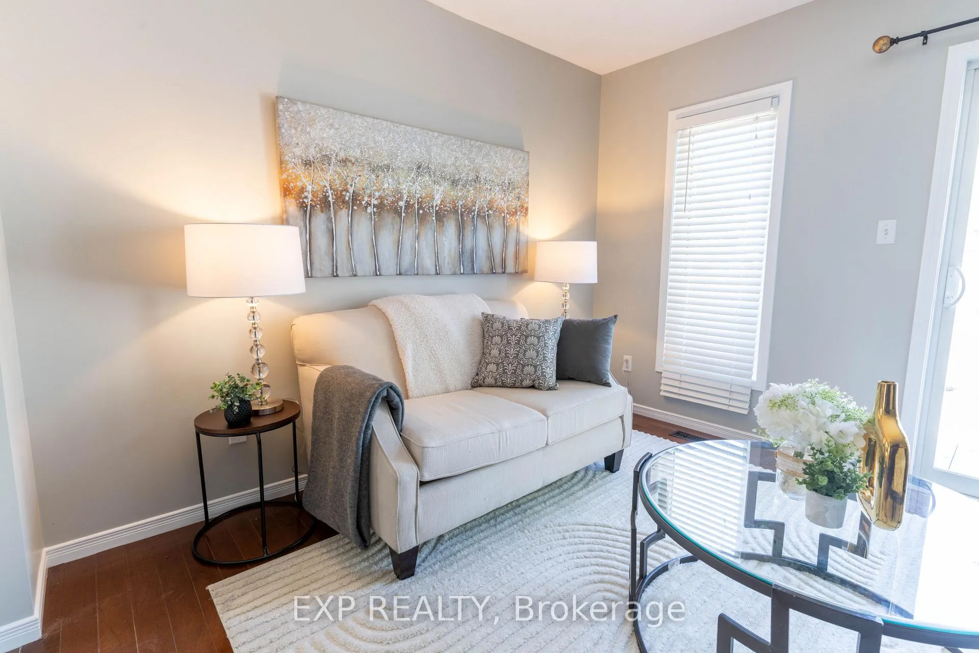 Photo 11 of 1319 Countrystone Drive, Kitchener, Highland West — HOMEH