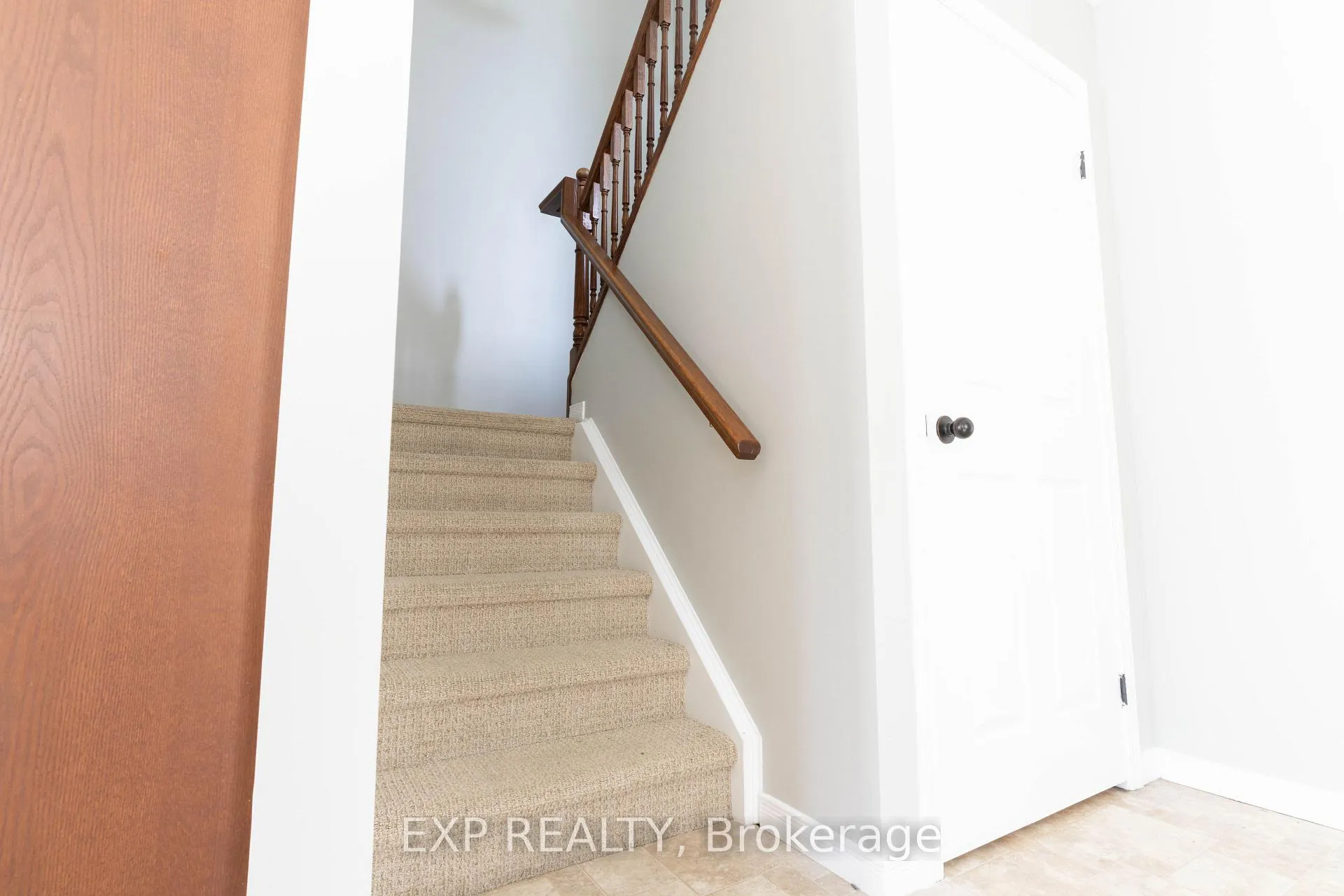 Photo 21 of 1319 Countrystone Drive, Kitchener, Highland West — HOMEH