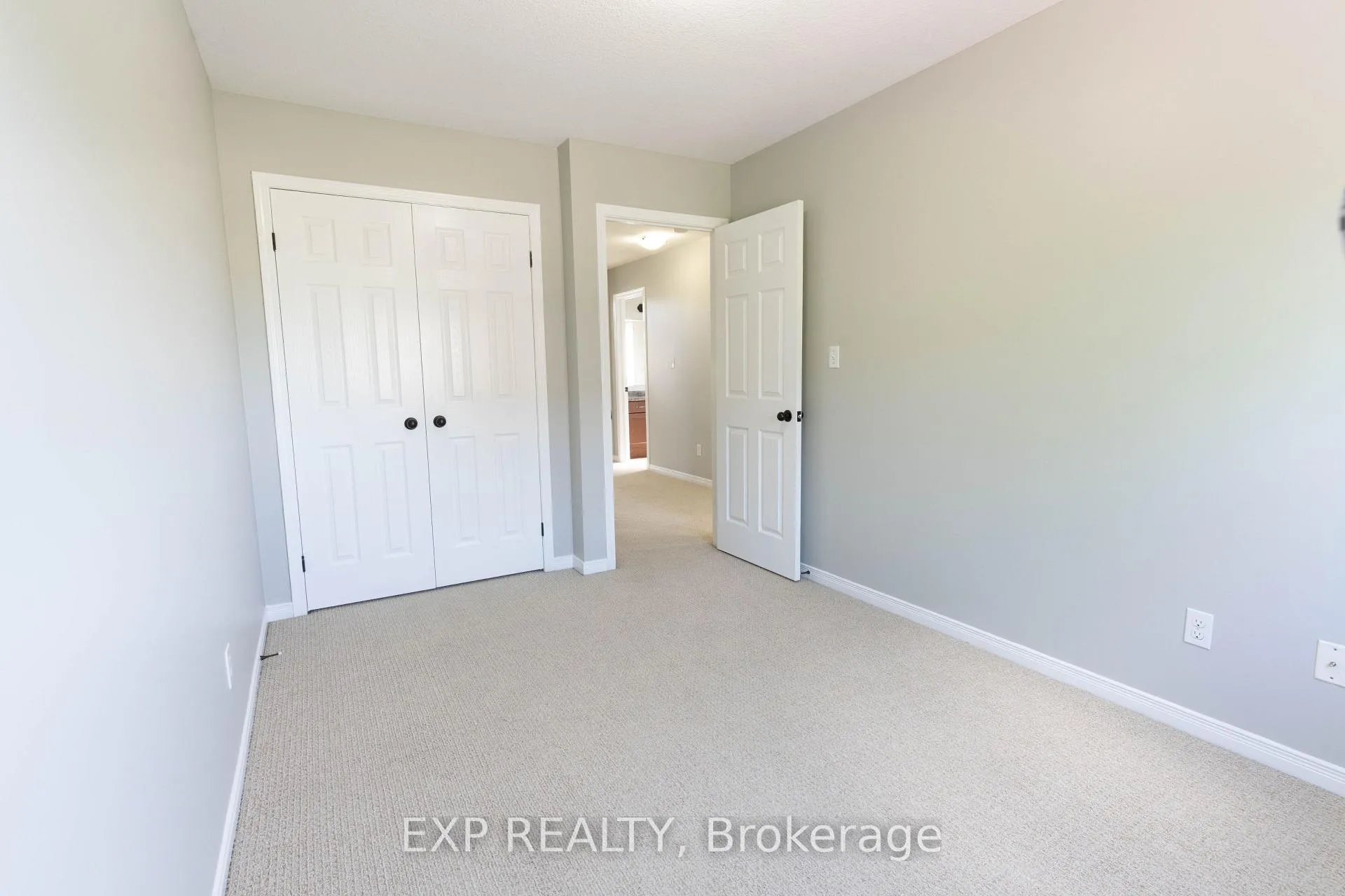 Photo 39 of 1319 Countrystone Drive, Kitchener, Highland West — HOMEH