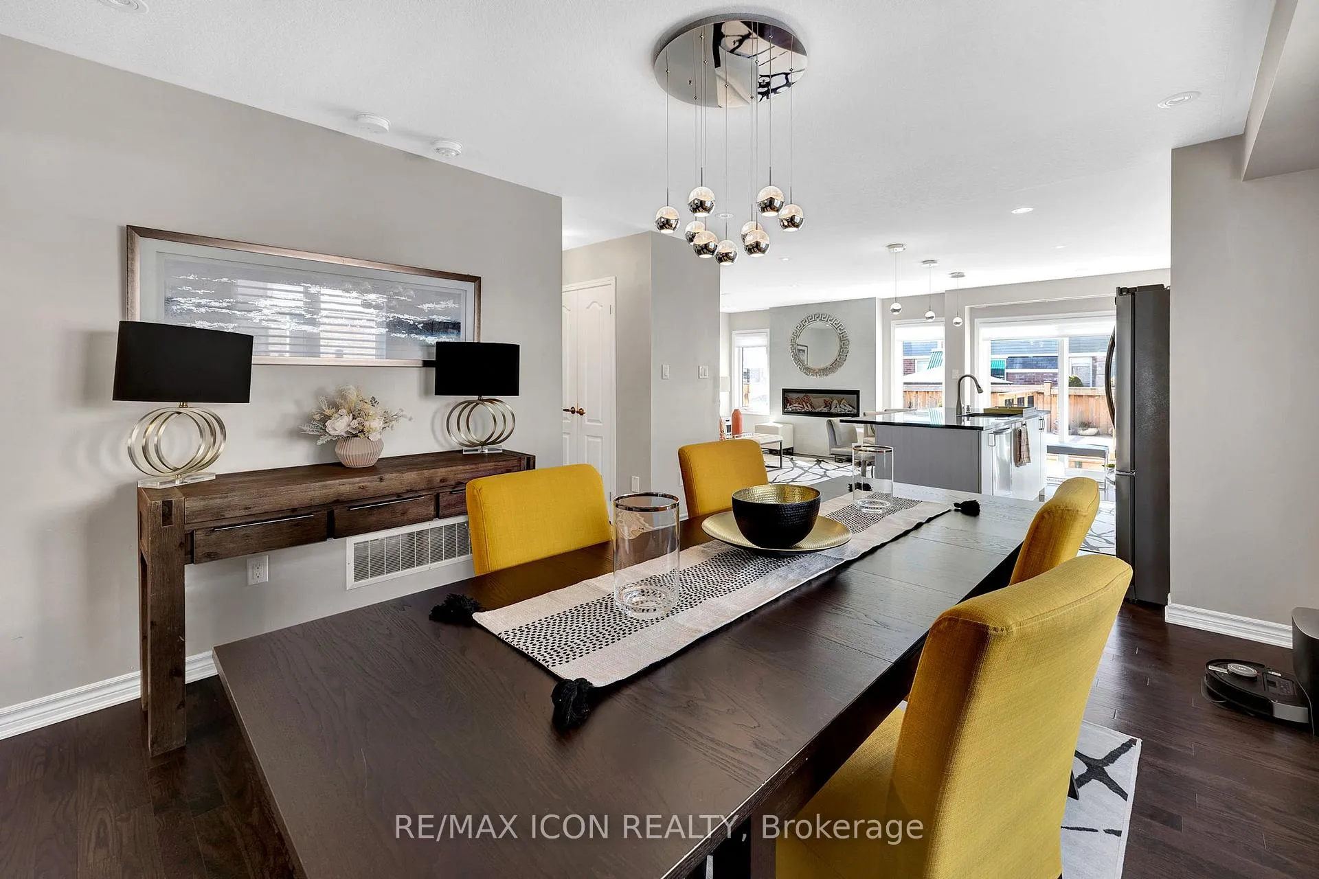 Photo 7 of 262 Grovehill Crescent, Kitchener — HOMEH