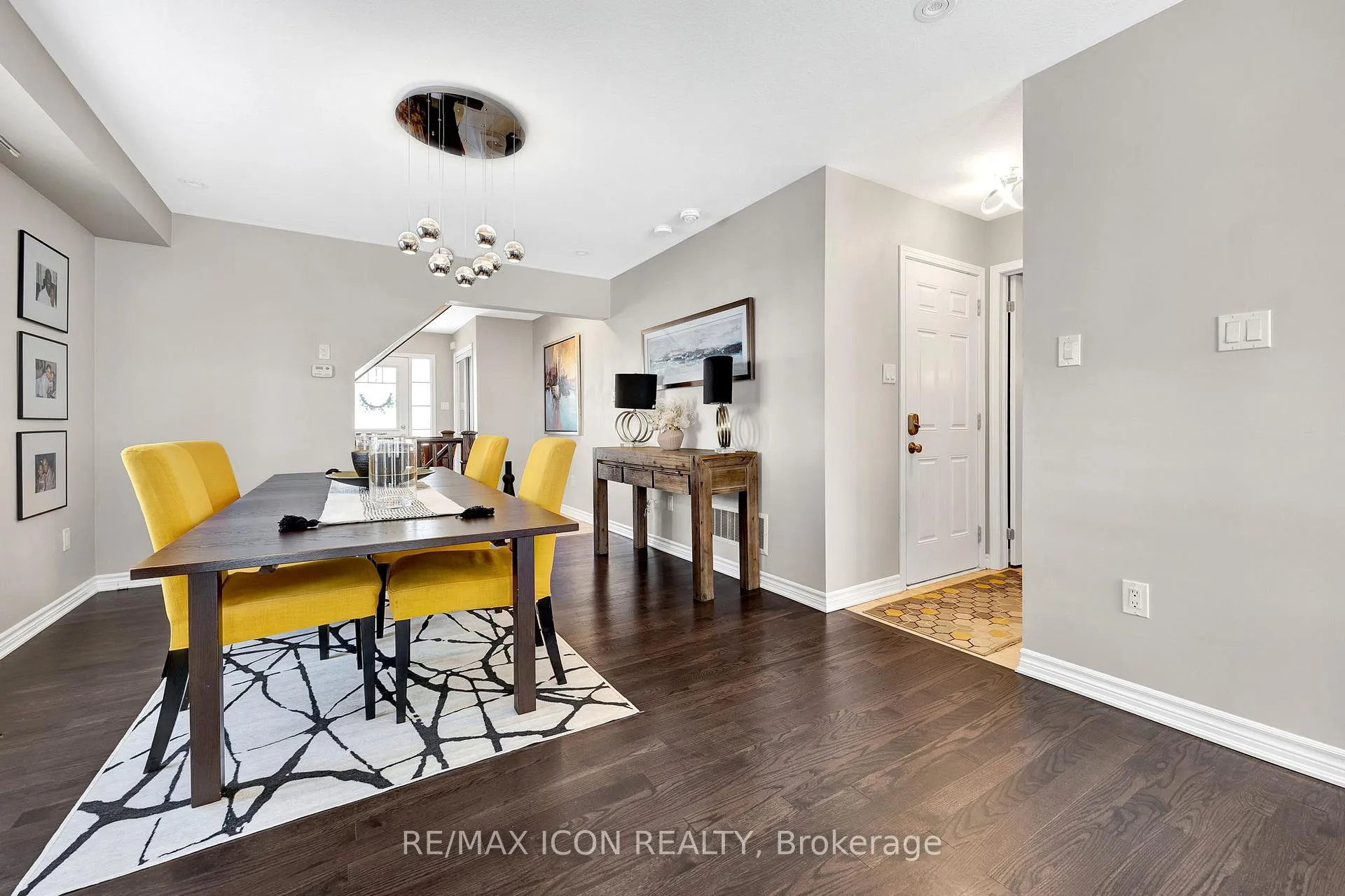Photo 8 of 262 Grovehill Crescent, Kitchener — HOMEH
