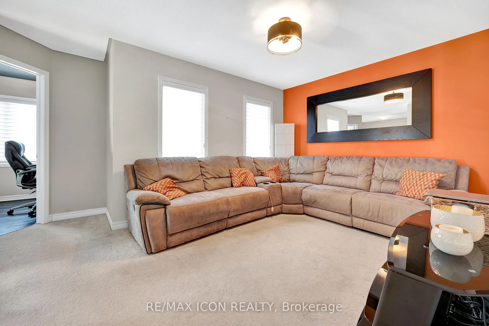 Photo 12 of 262 Grovehill Crescent, Kitchener — HOMEH
