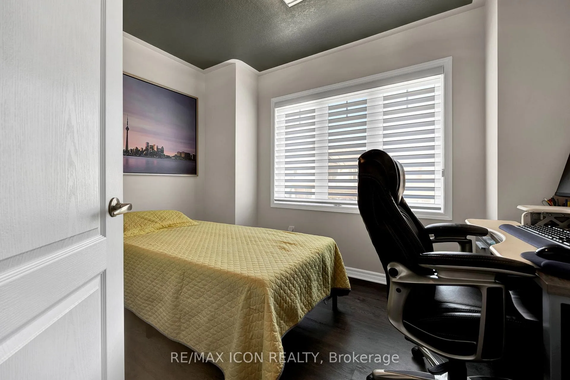 Photo 16 of 262 Grovehill Crescent, Kitchener — HOMEH