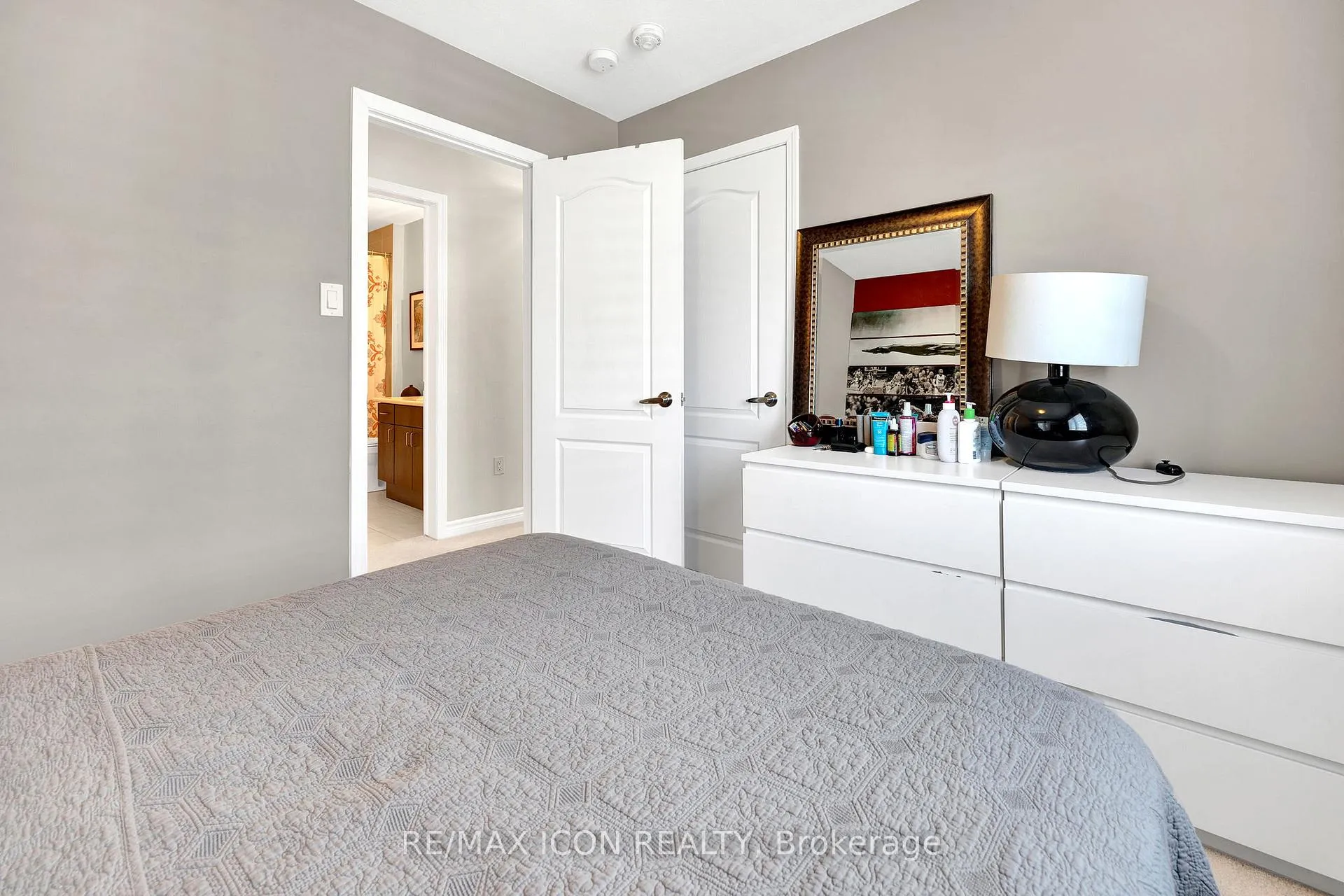 Photo 19 of 262 Grovehill Crescent, Kitchener — HOMEH