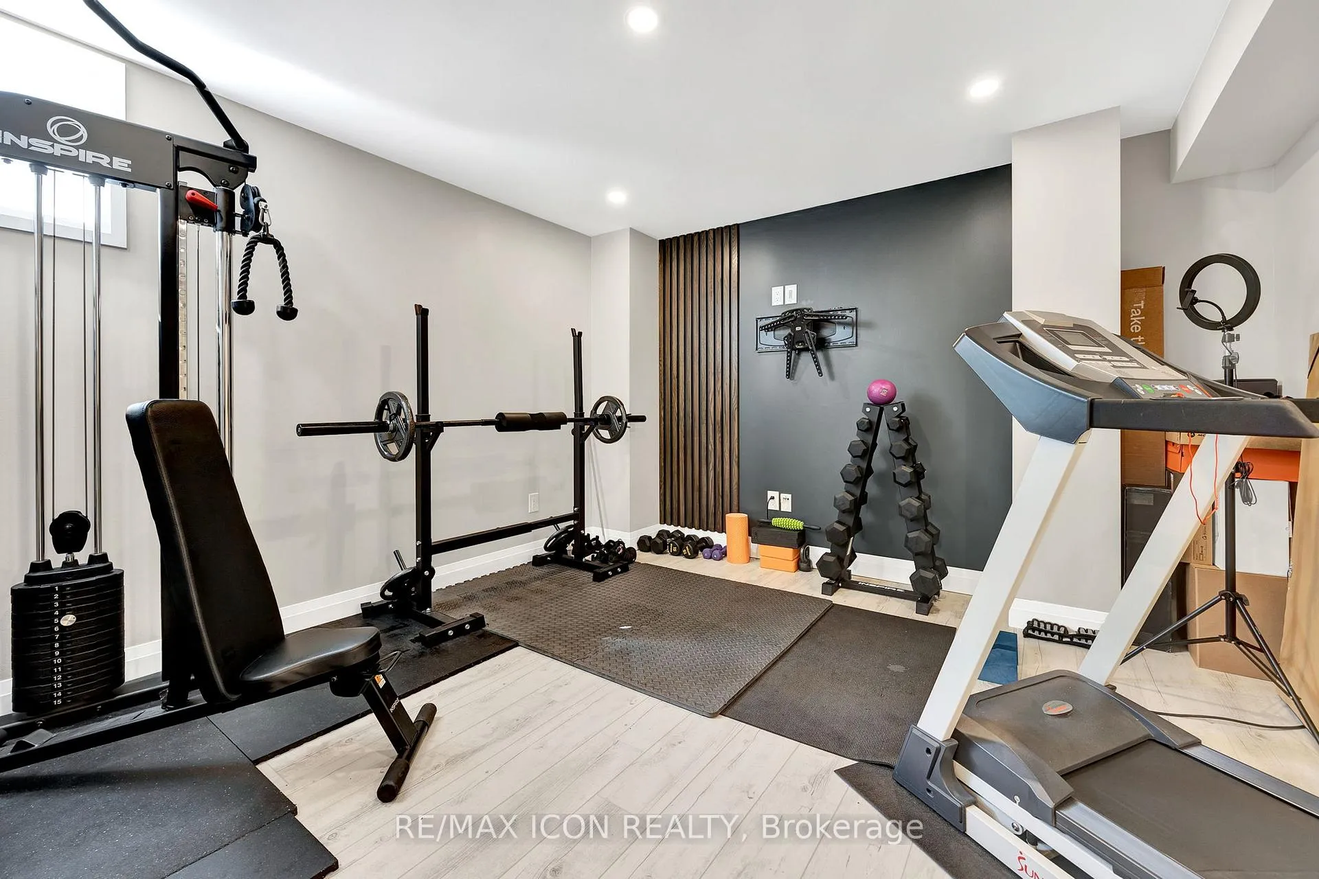 Photo 28 of 262 Grovehill Crescent, Kitchener — HOMEH