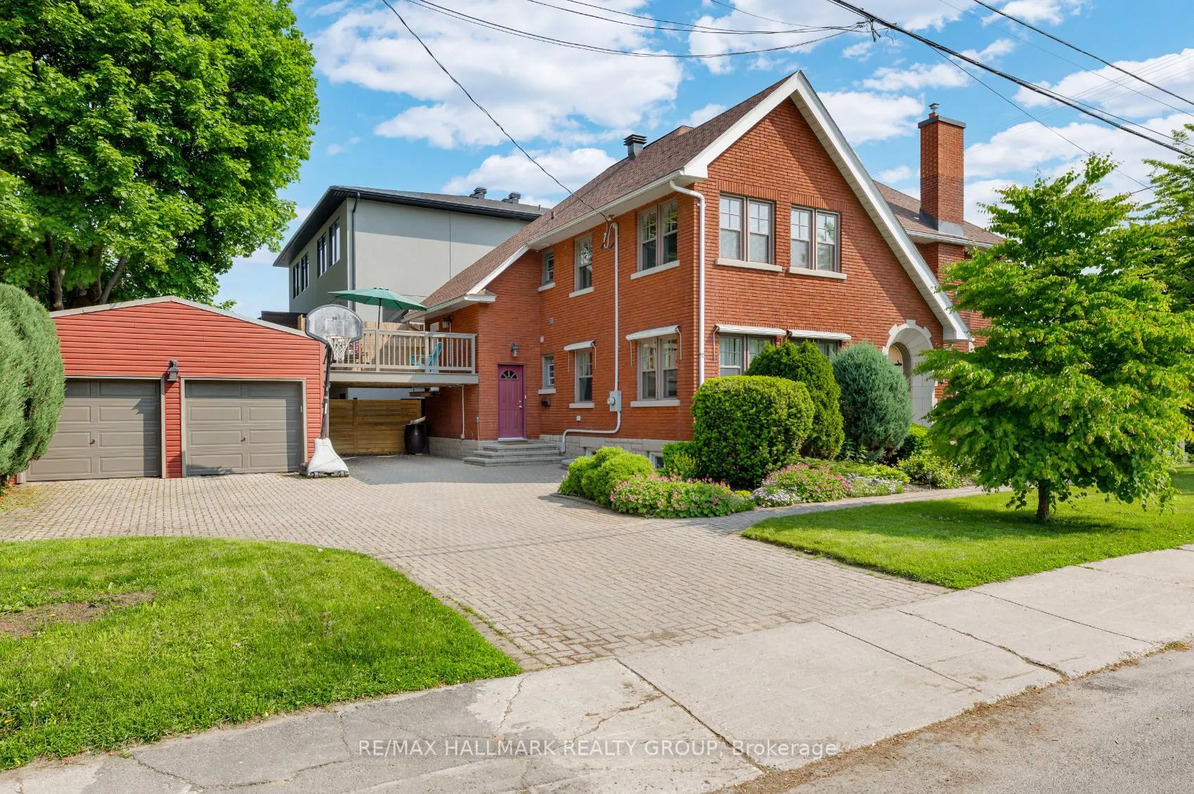 Photo 3 of 1 Iona Street, Ottawa, Ottawa West — HOMEH