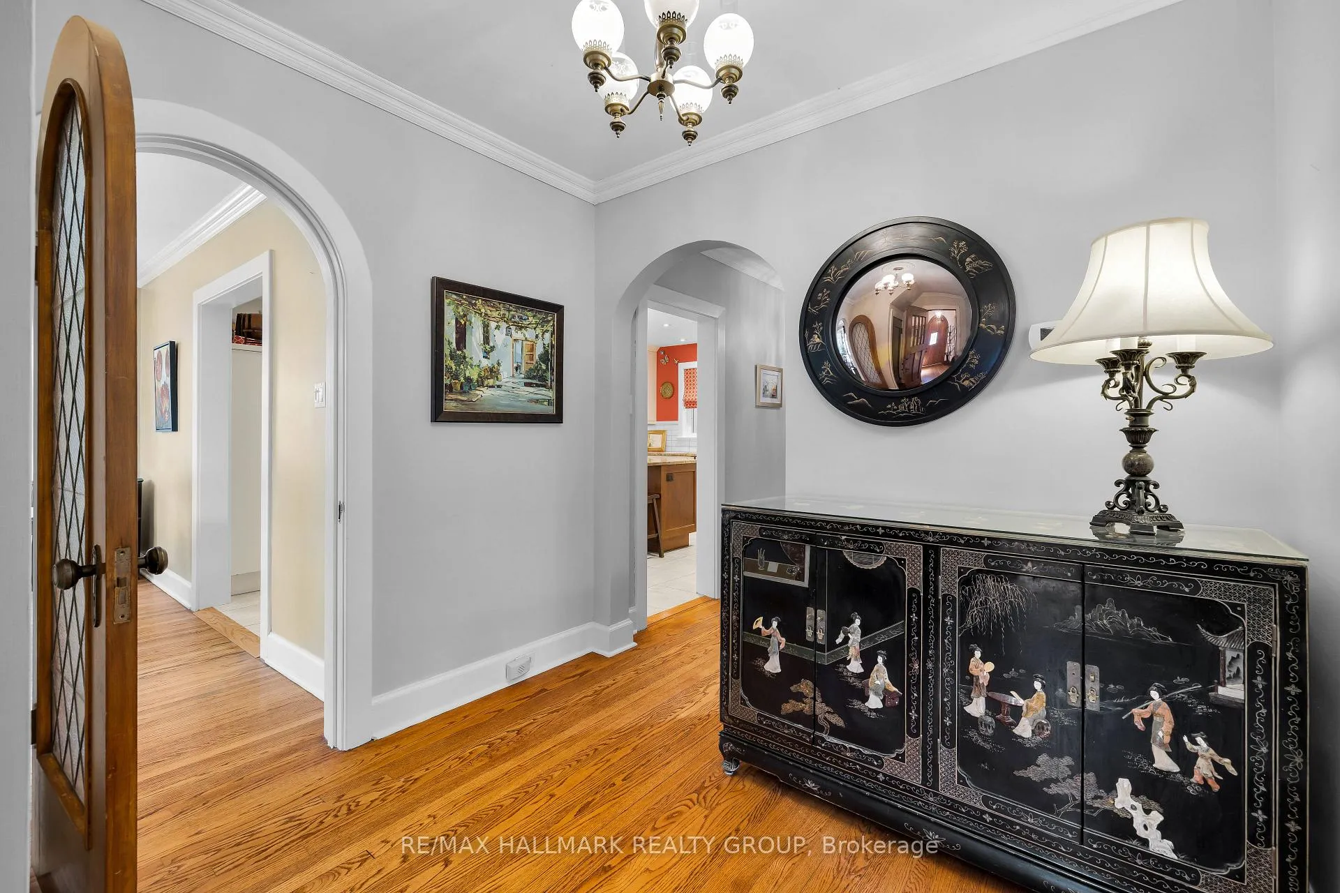 Photo 5 of 1 Iona Street, Ottawa, Ottawa West — HOMEH