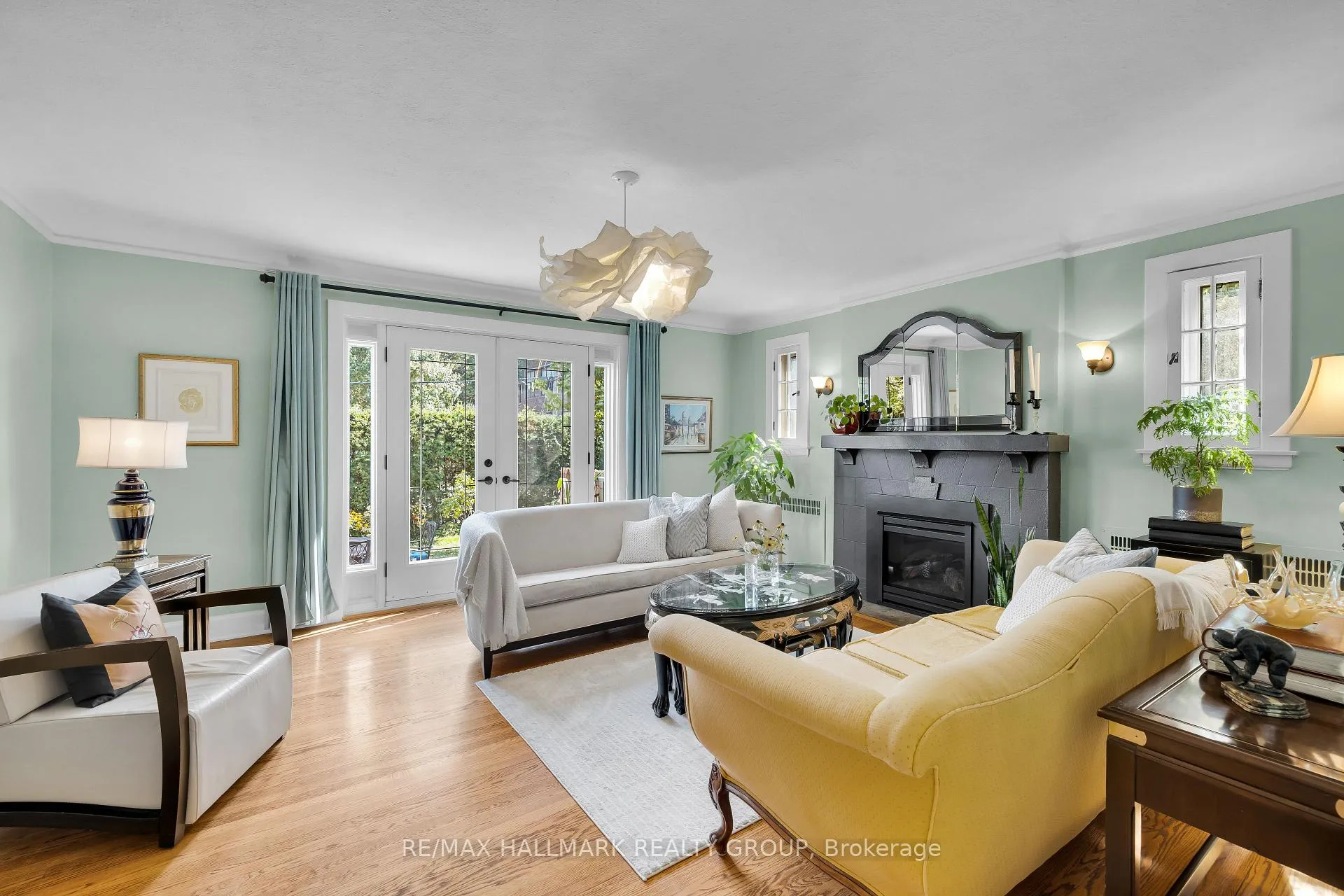 Photo 6 of 1 Iona Street, Ottawa, Ottawa West — HOMEH