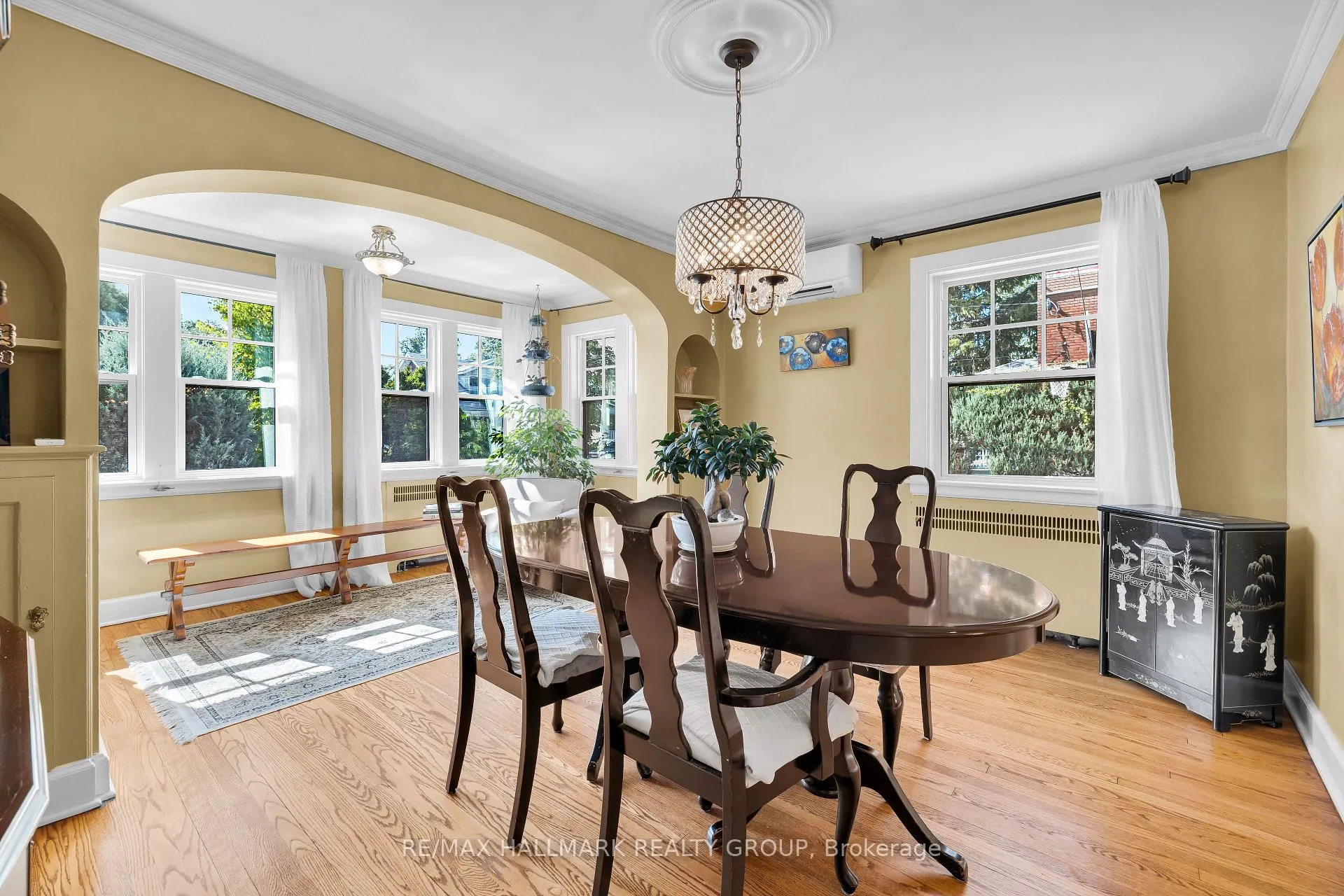 Photo 8 of 1 Iona Street, Ottawa, Ottawa West — HOMEH