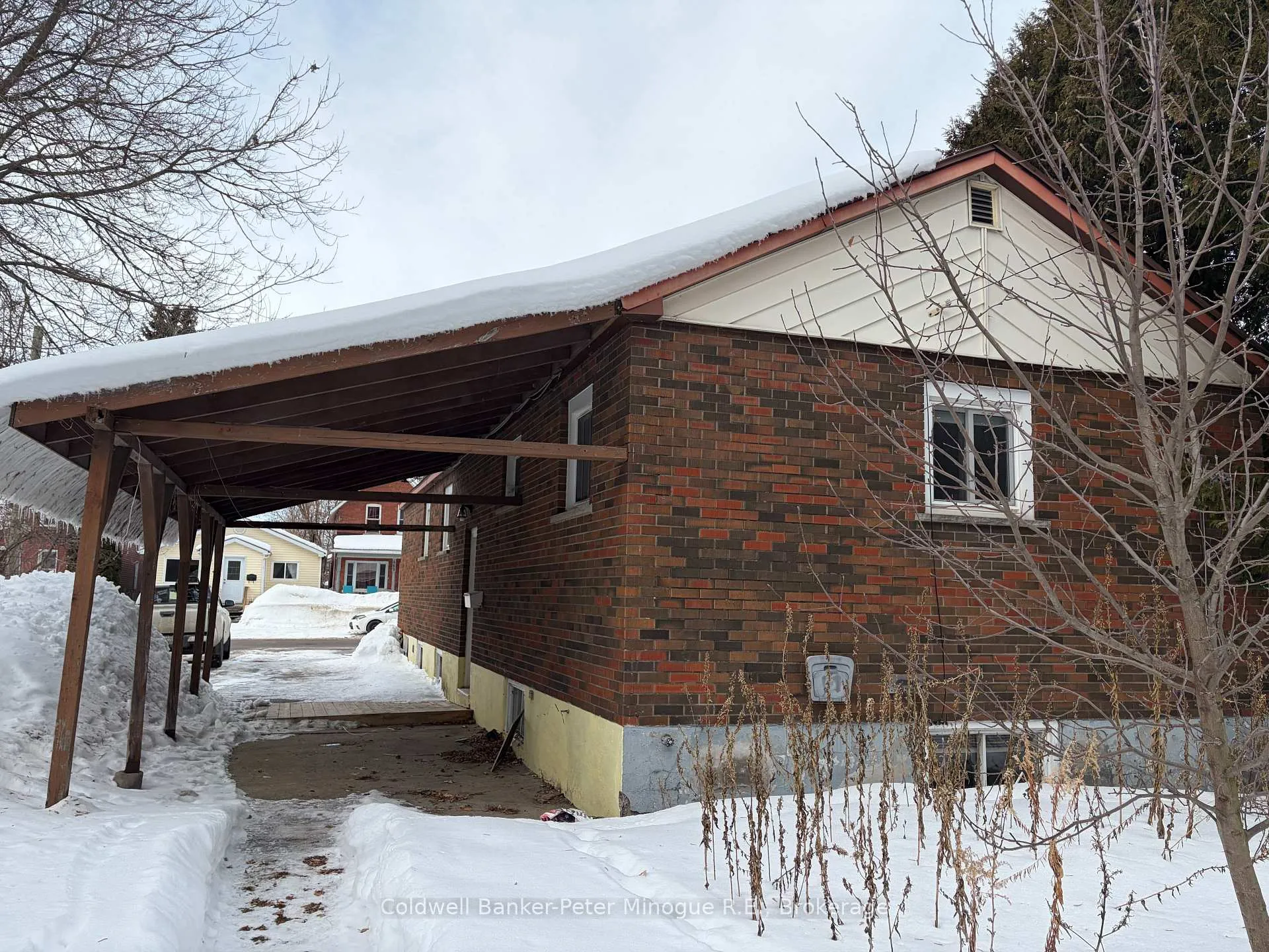 Photo 2 of 442 Mcleod Street, North Bay, Central — HOMEH