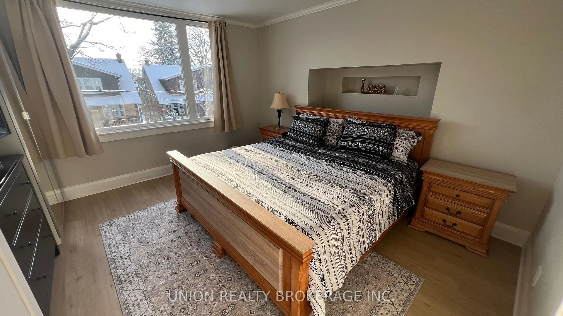 Photo 7 of 96 Hollywood Crescent, Toronto, Woodbine Corridor — HOMEH