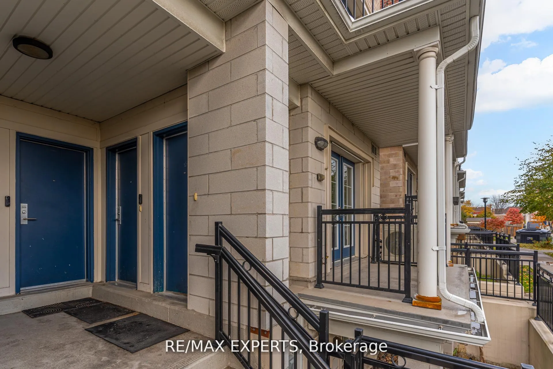 Photo 6 of Unit D07, 26 Bruce Street, Vaughan, East Woodbridge — HOMEH