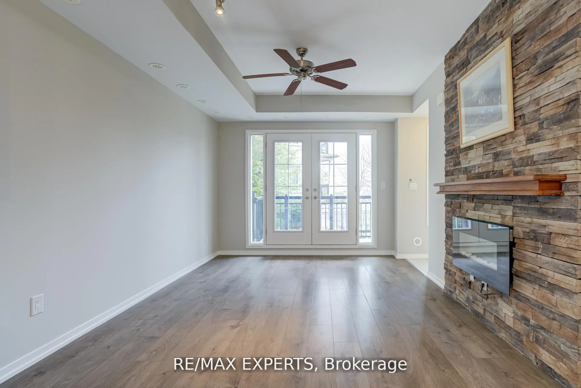 Photo 15 of Unit D07, 26 Bruce Street, Vaughan, East Woodbridge — HOMEH