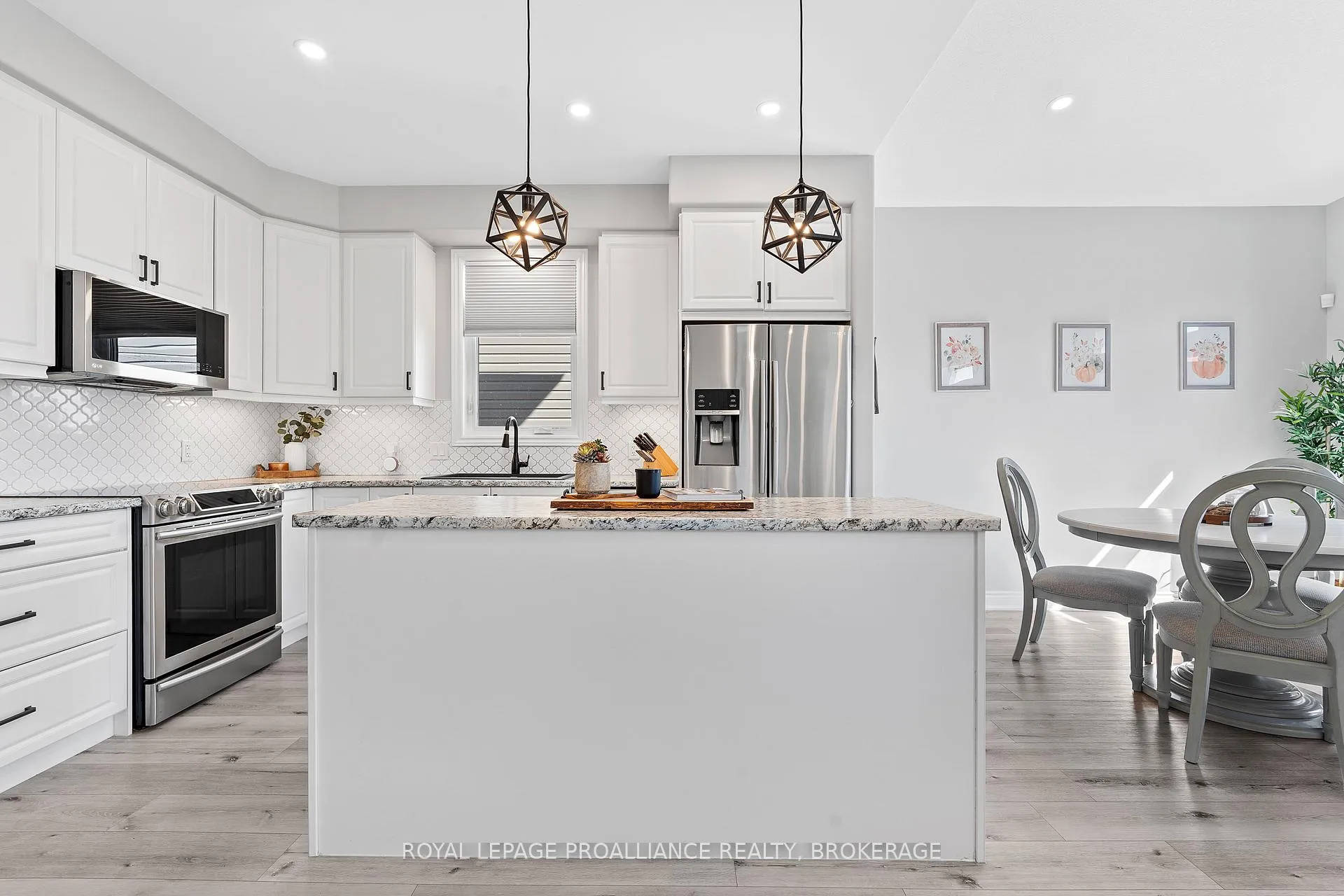 Photo 15 of 1556 Albany Drive, Kingston, City Northwest — HOMEH