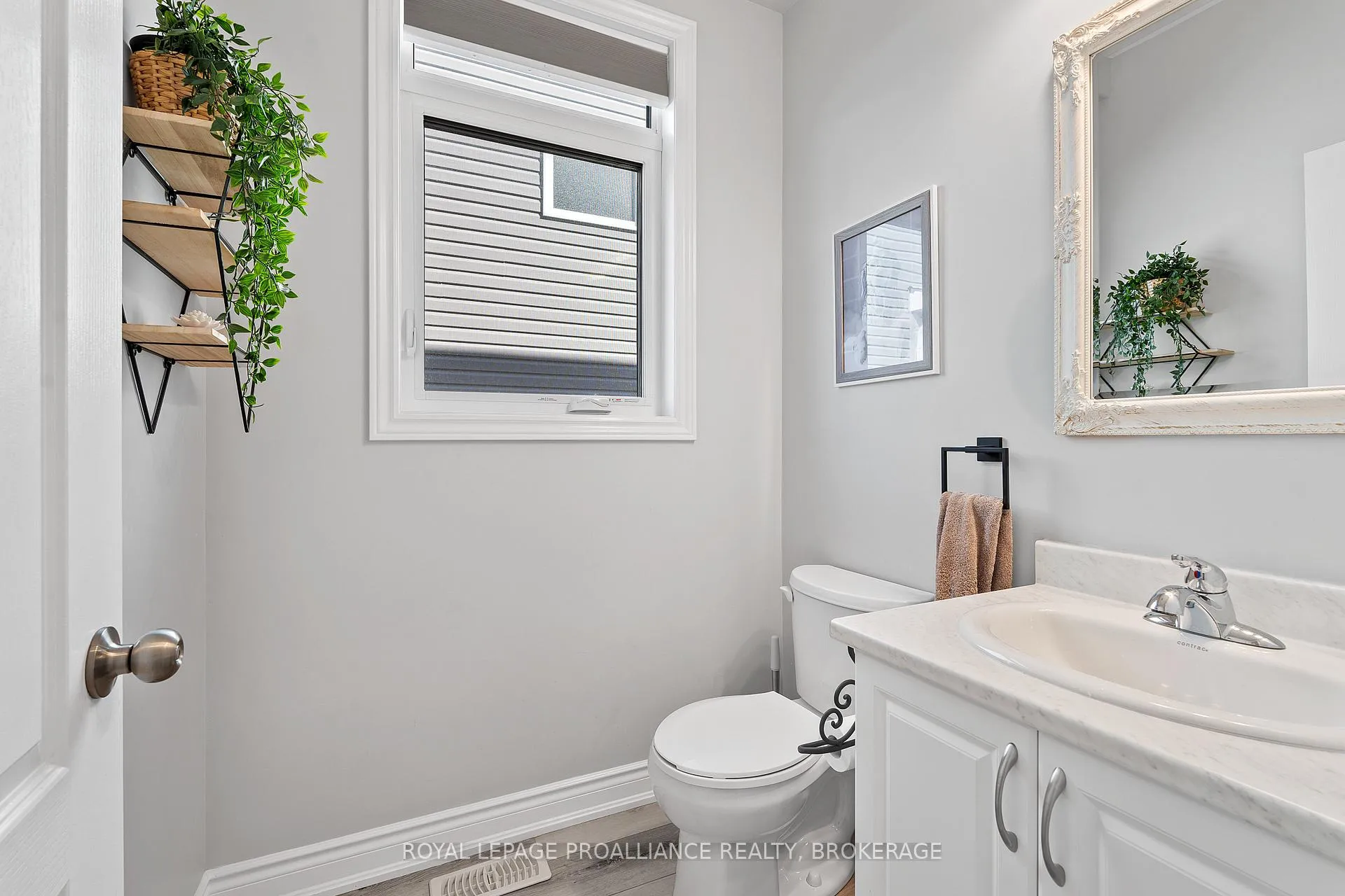 Photo 21 of 1556 Albany Drive, Kingston, City Northwest — HOMEH