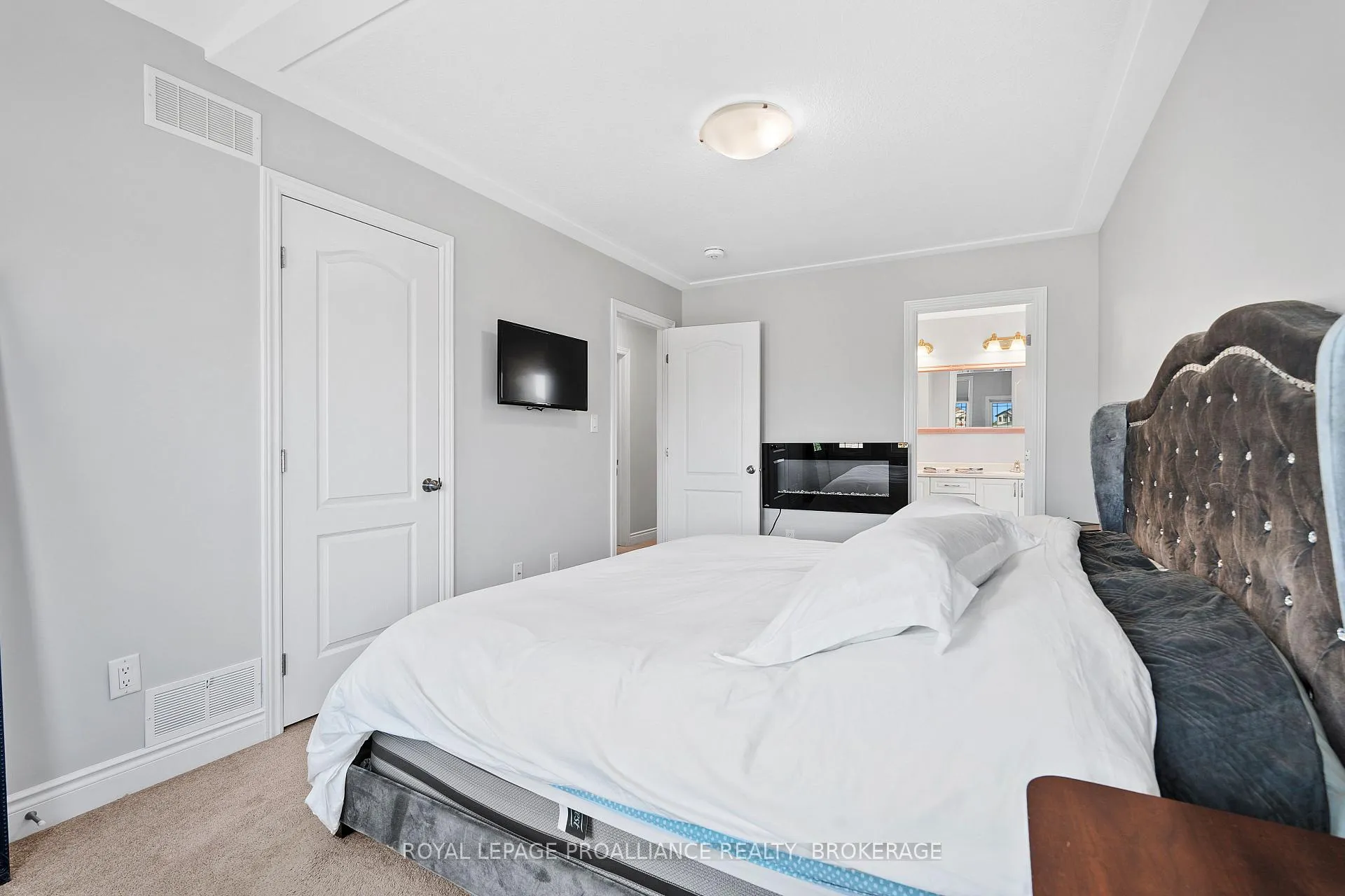 Photo 24 of 1556 Albany Drive, Kingston, City Northwest — HOMEH