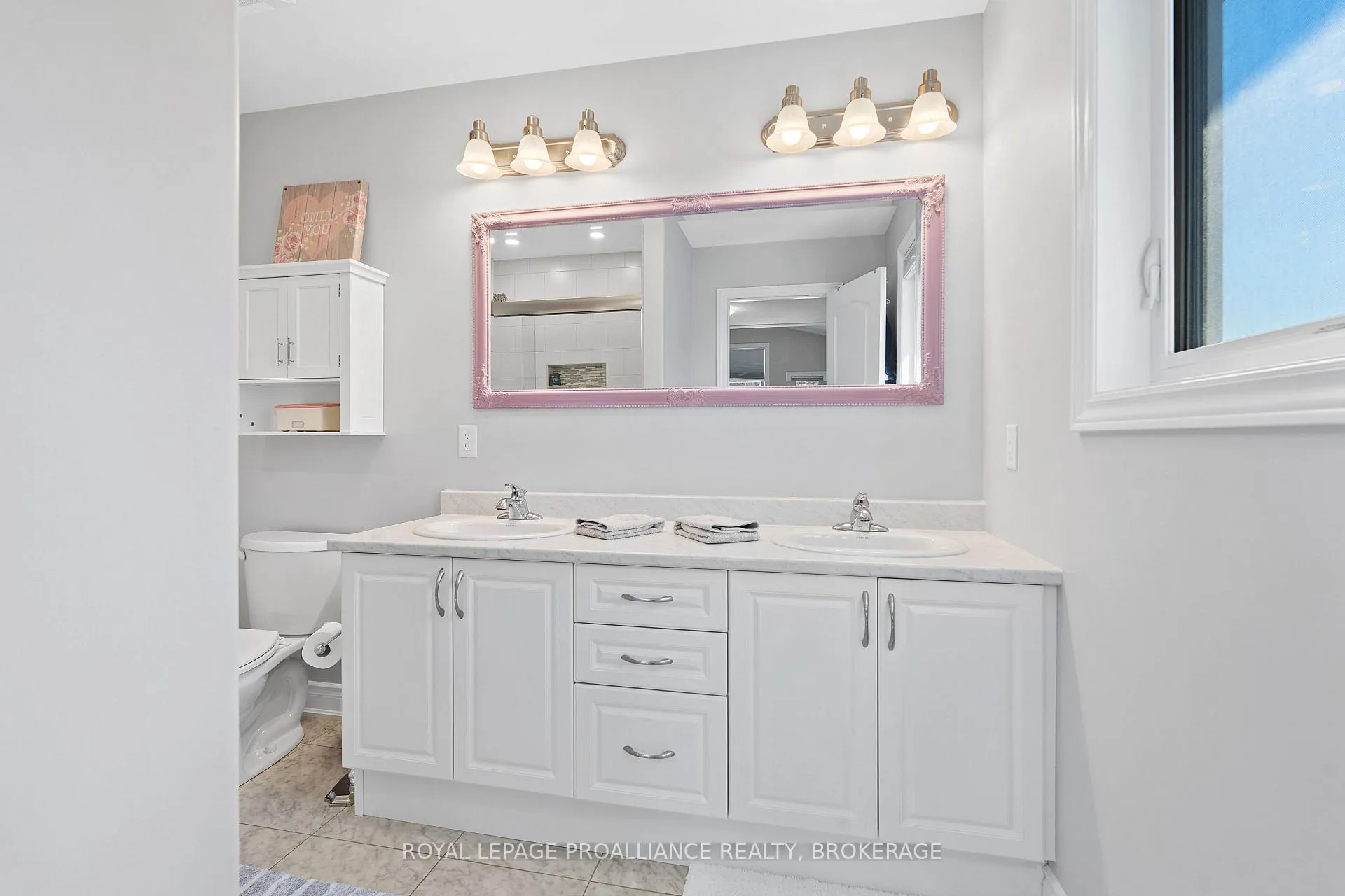 Photo 25 of 1556 Albany Drive, Kingston, City Northwest — HOMEH
